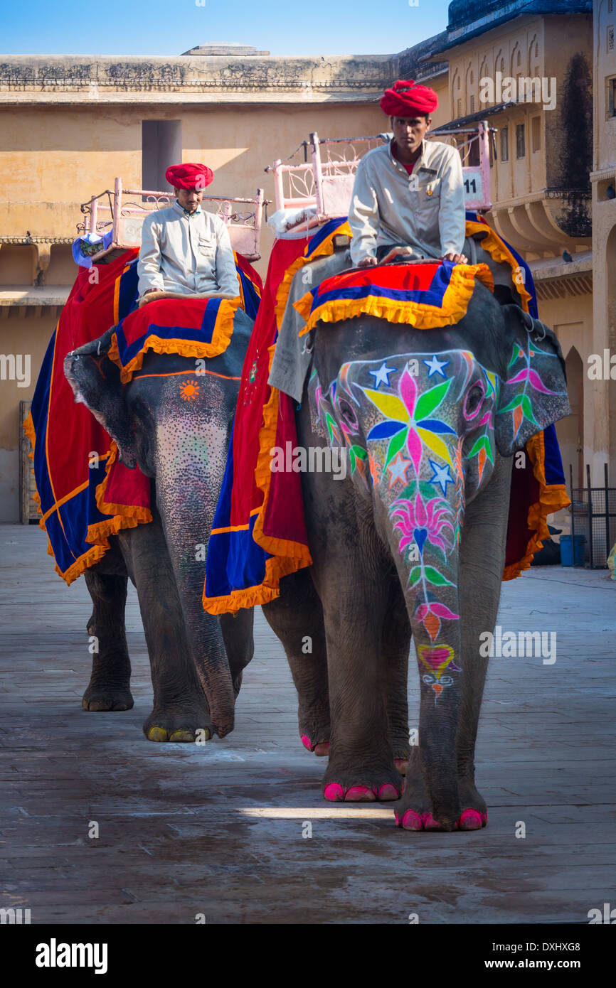 Fort Amer est situé à 6.8 km de Amer Jaipur, Rajasthan, Inde Banque D'Images
