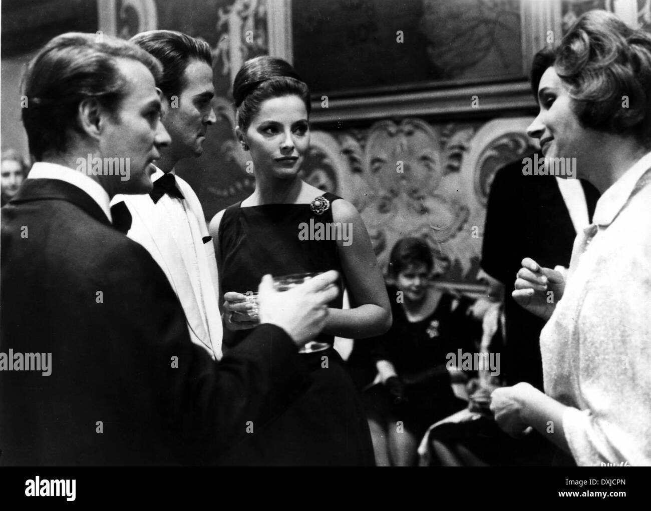 EVE (FR/IT1962) STANLEY BAKER, VIRNA LISI PARTIE Banque D'Images