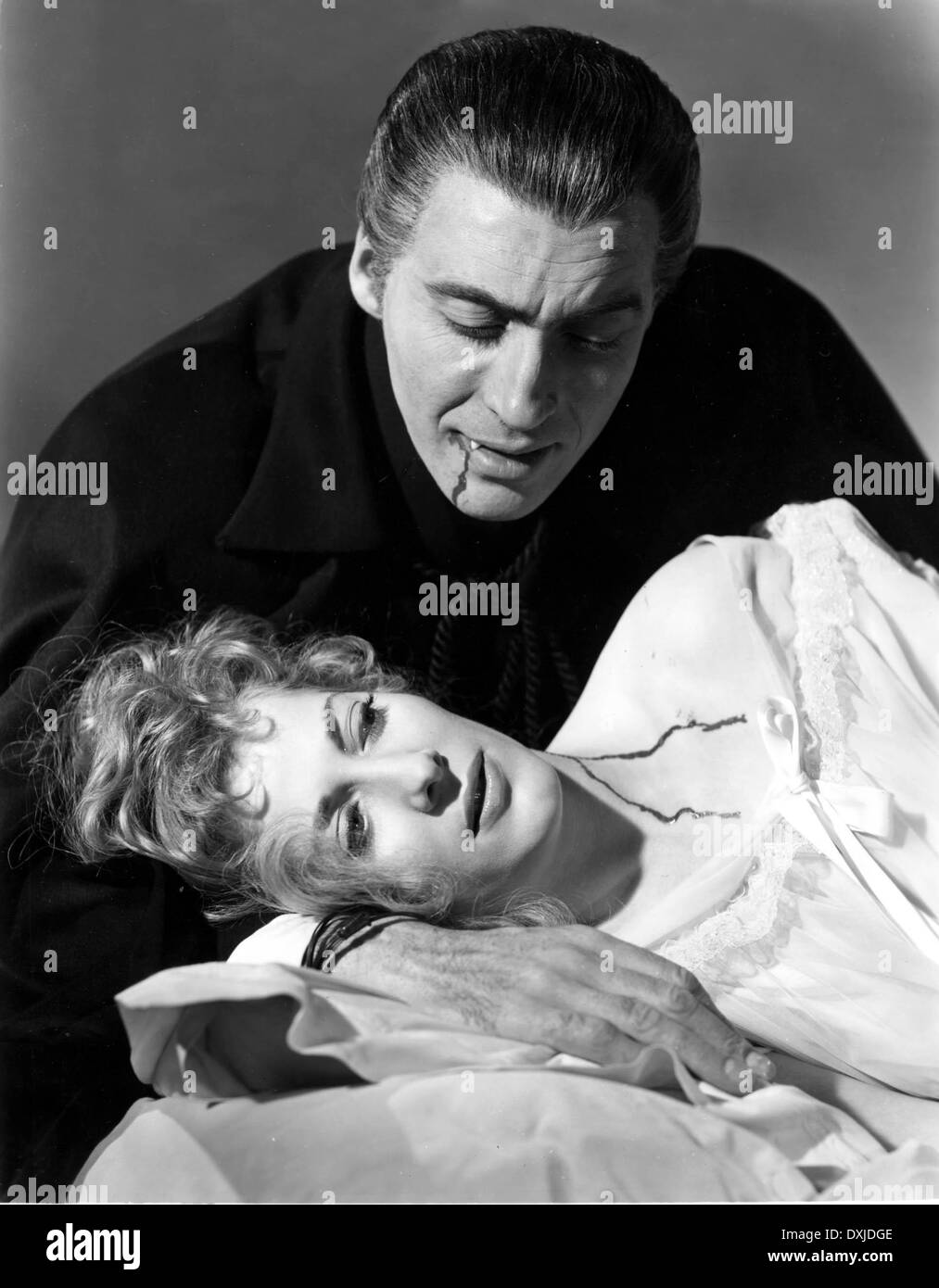 Christopher lee dracula Banque de photographies et d’images à haute ...