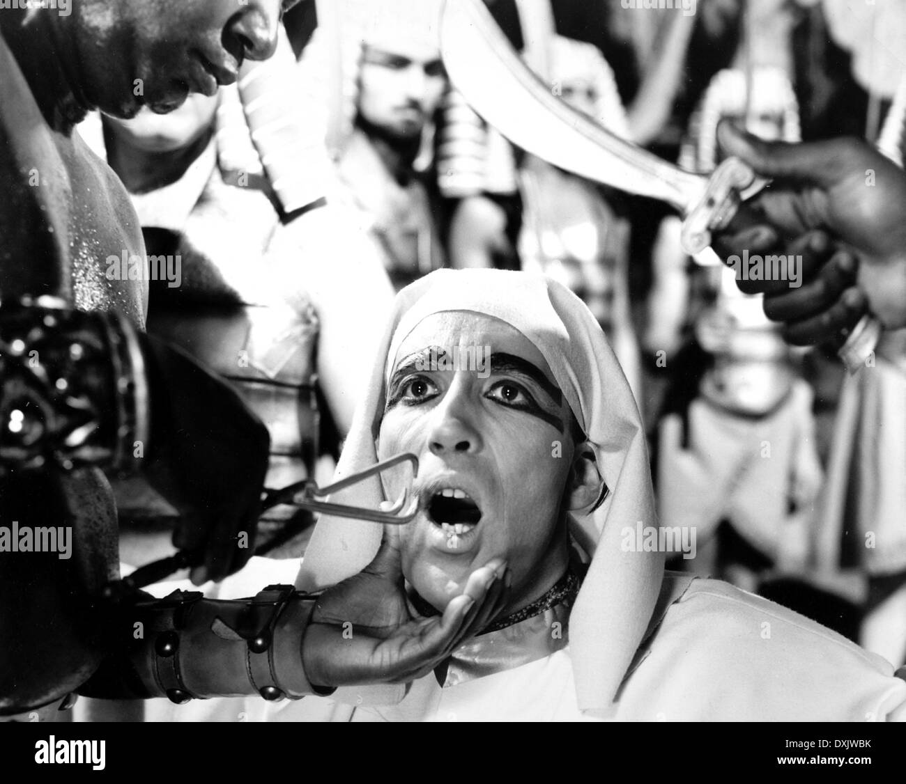 The mummy 1959 christopher lee Banque d'images noir et blanc - Alamy