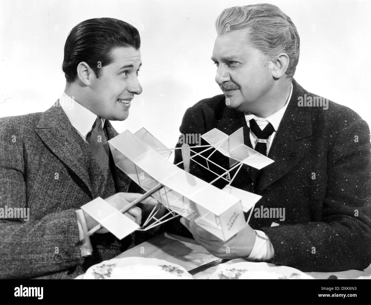 Péchés DE L'HOMME (1936) Don Ameche, JEAN HERSHOLT EA AVION Banque D'Images