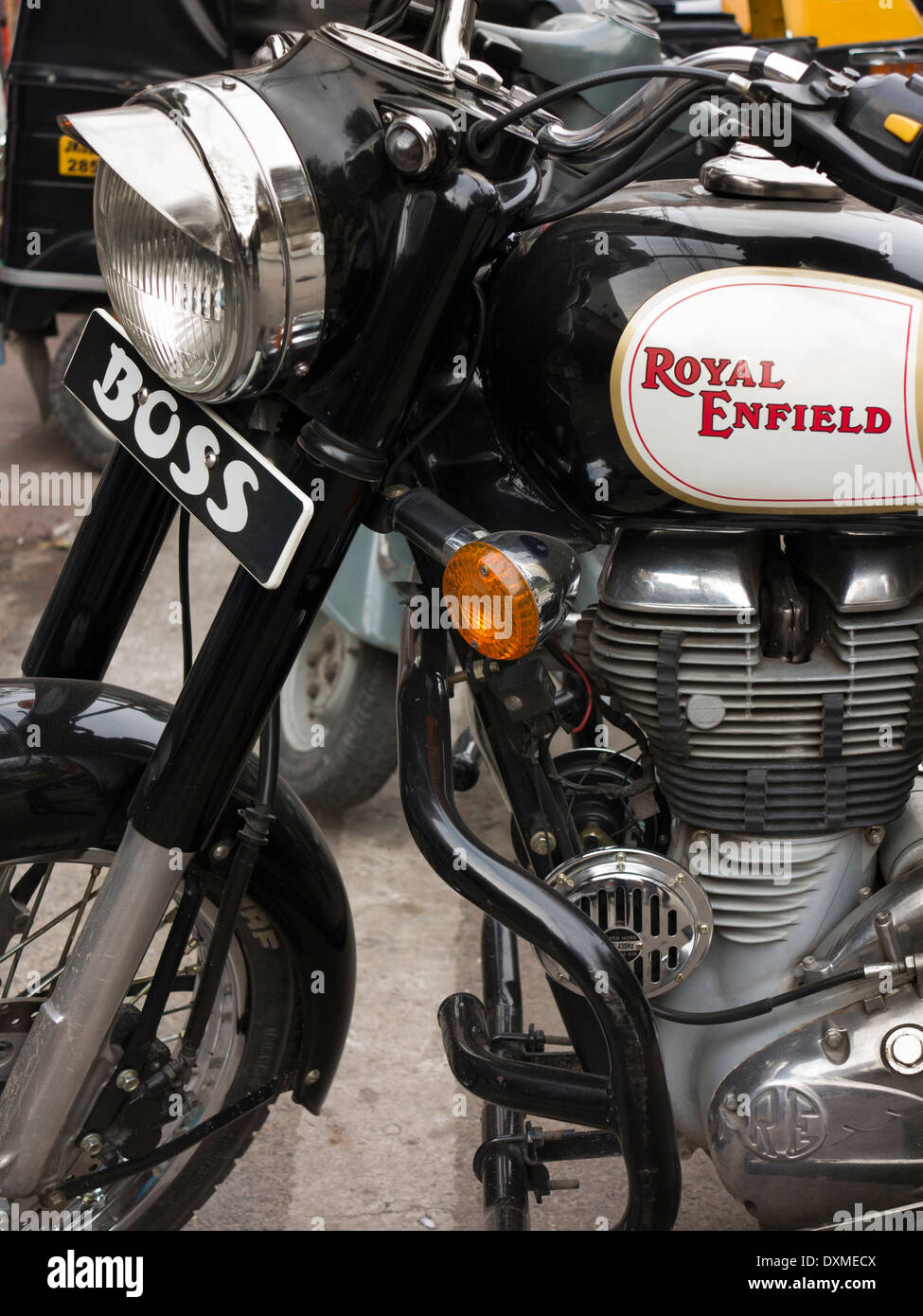 L'Inde, le Jammu-et-Cachemire, Jammu, Rajinder Bazar, moto Royal Enfield Bullet Banque D'Images