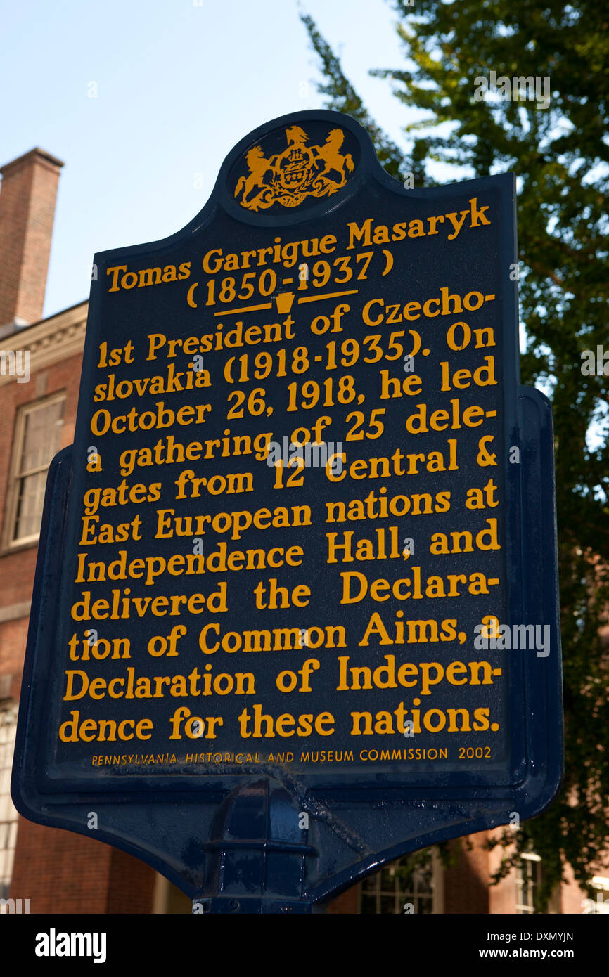 TOMAS Garrigue Masaryk (1850-1937) 1er Président de la Tchécoslovaquie (1918-1935). Le 26 octobre 1918, il a dirigé un groupe de 25 délégués de 12 pays d'Europe centrale et orientale à l'Independence Hall, et a prononcé la déclaration d'objectifs communs, une déclaration d'indépendance de ces nations. Georgia Historical and Museum Commission, 2002 Banque D'Images