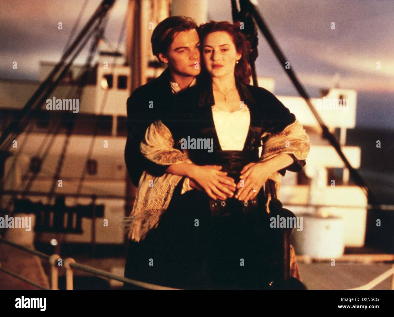 LEONARDO DI CAPRIO, KATE WINSLET, TITANIC, 1997, FILM Banque D'Images