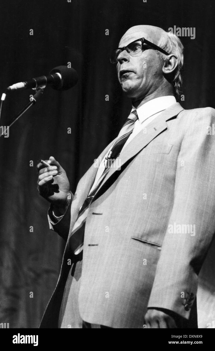 L'AUTRE BALLE DU POLICIER SECRET Banque D'Images