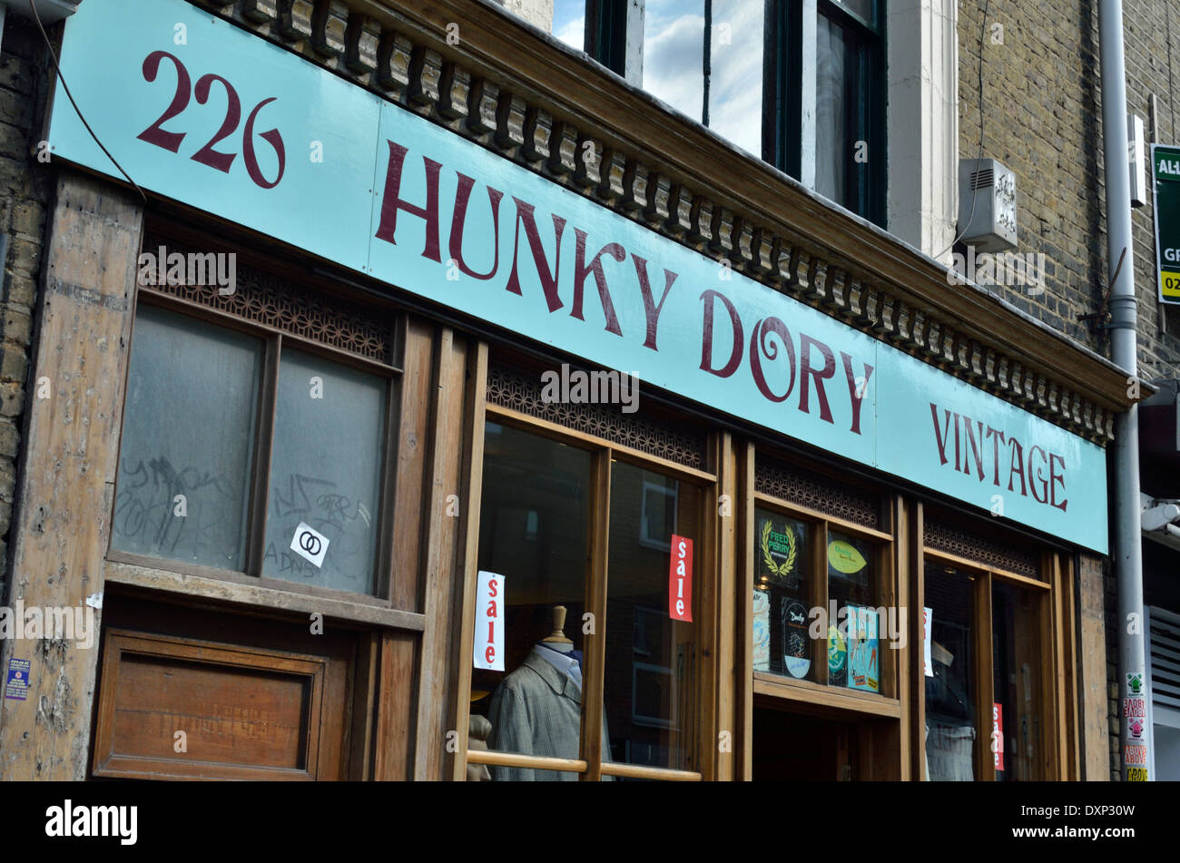 Hunky Dory Vintage clothes shop dans Bacon Street, Shoreditch, London, UK. Banque D'Images