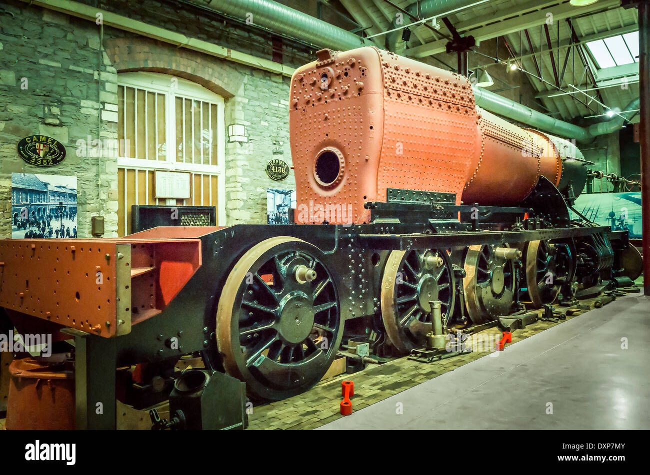 L'intérieur de la chaudière à vapeur de la section Boutique Musée de l'histoire de l'ingénierie dans UK GWR Banque D'Images