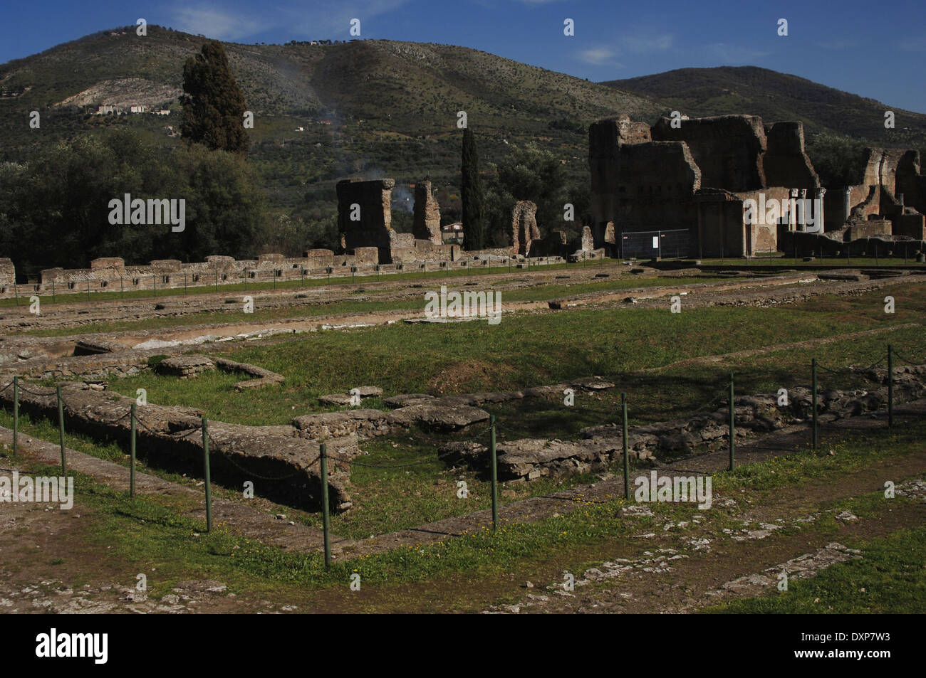 L'Italie. La Villa d'Hadrien. Villa impériale construite par l'empereur Hadrien (76-138). 2e siècle. La Cour d'or. Tivoli. Banque D'Images