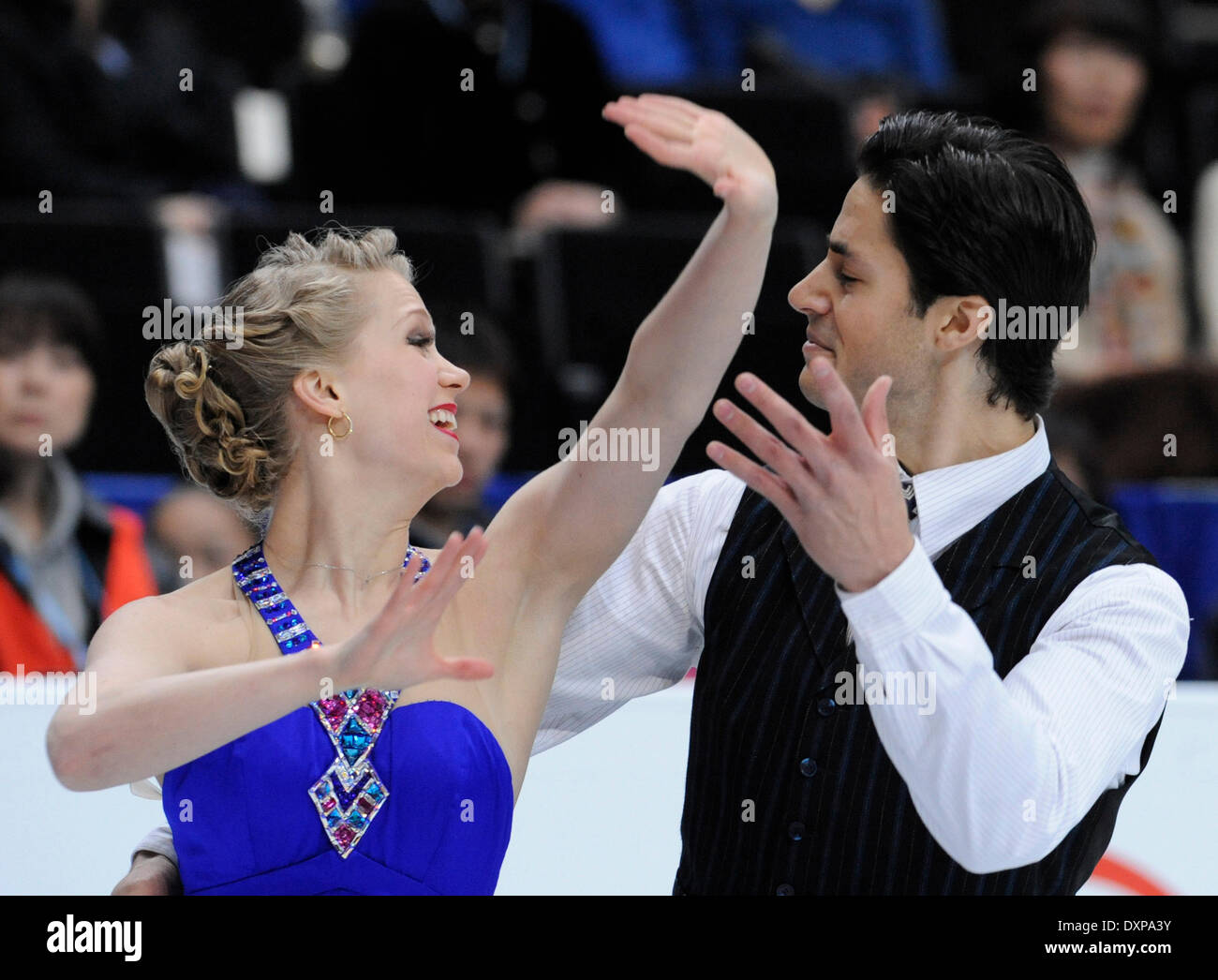 Saitama, Japon. Mar 28, 2014. Kaitlyn Weaver (L) et Andrew Poje du Canada participent à la danse sur glace au cours de l'Union internationale de patinage (ISU) des Championnats du monde de patinage artistique à Tokyo, Japon, le 28 mars 2014. Credit : Stringer/Xinhua/Alamy Live News Banque D'Images