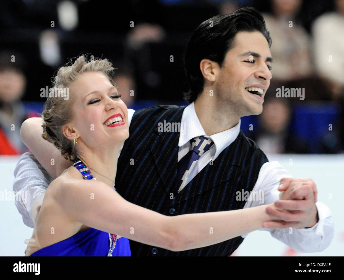 Saitama, Japon. Mar 28, 2014. Kaitlyn Weaver (L) et Andrew Poje du Canada participent à la danse sur glace au cours de l'Union internationale de patinage (ISU) des Championnats du monde de patinage artistique à Tokyo, Japon, le 28 mars 2014. Credit : Stringer/Xinhua/Alamy Live News Banque D'Images