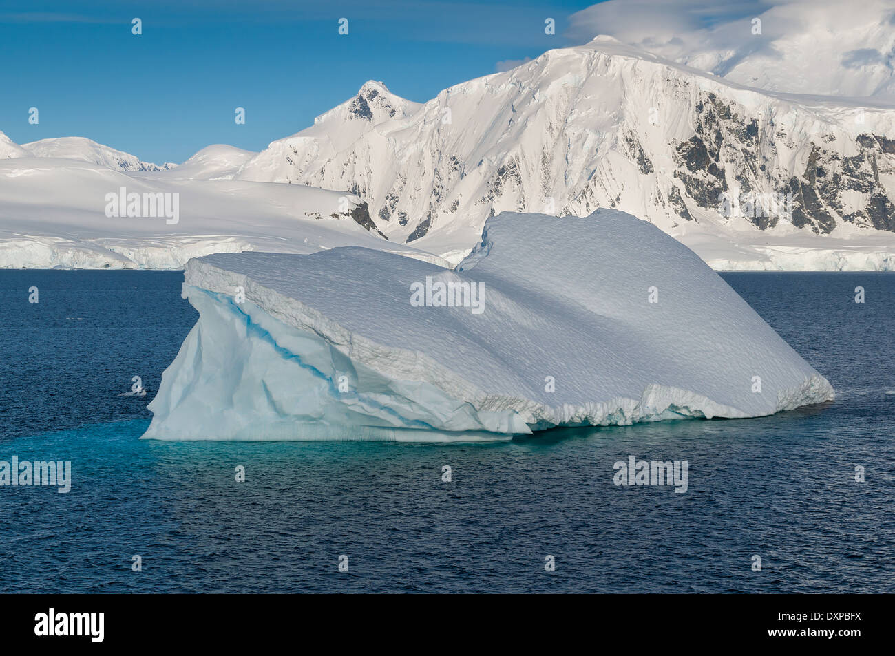 Paradise Bay et l'océan Antarctique sur la montagne Banque D'Images