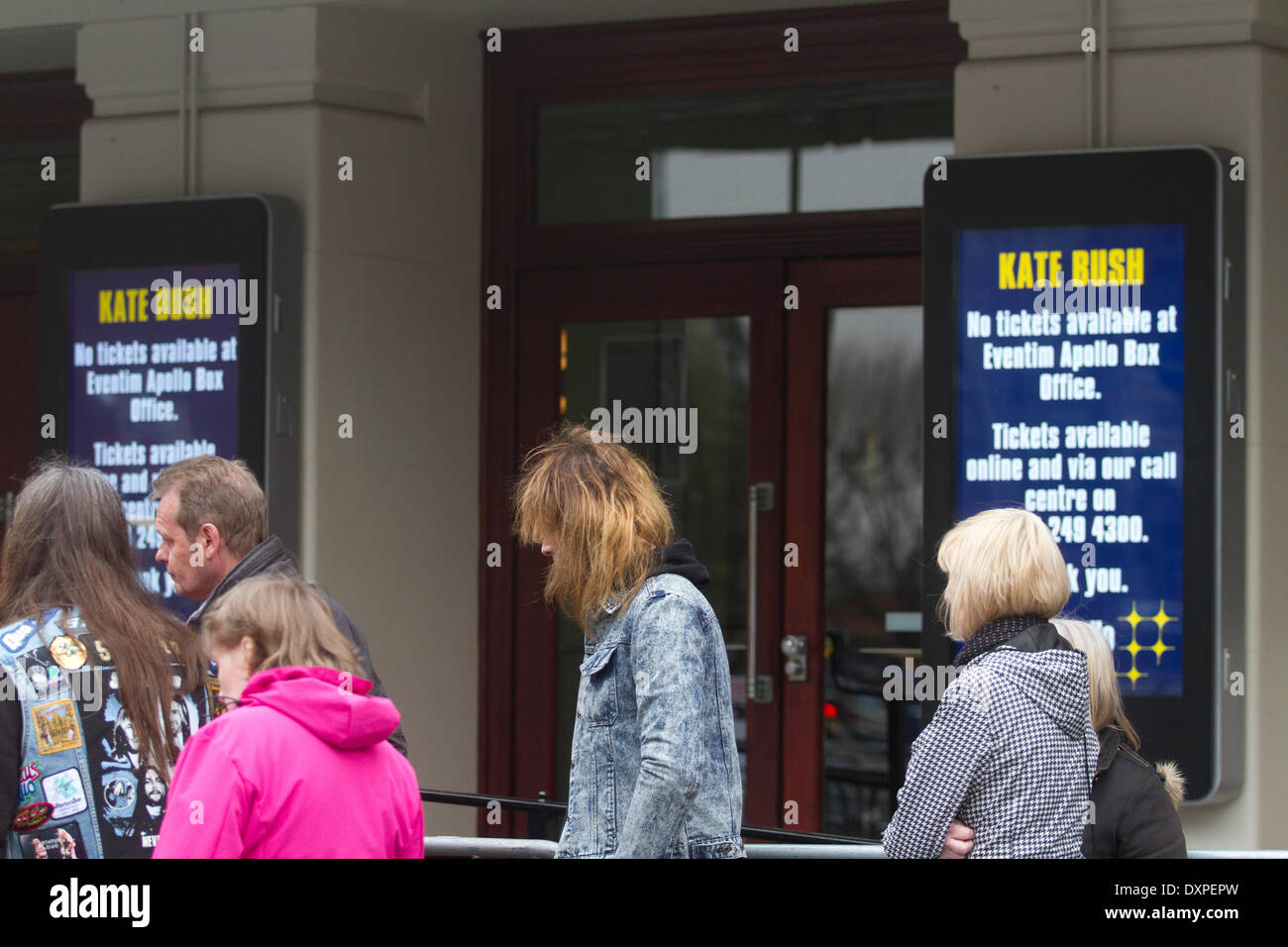 London UK. 28 mars 2014. Les billets pour les concerts de Kate Bush se sont vendus en 15 minutes après le chanteur auteur-compositeur a annoncé une série de dates de concert. Kate Bush fera un retour sur scène en direct après 35 ans commençant à l'Hammersmith Apollo dans le courant de l'année Crédit : amer ghazzal/Alamy Live News Banque D'Images