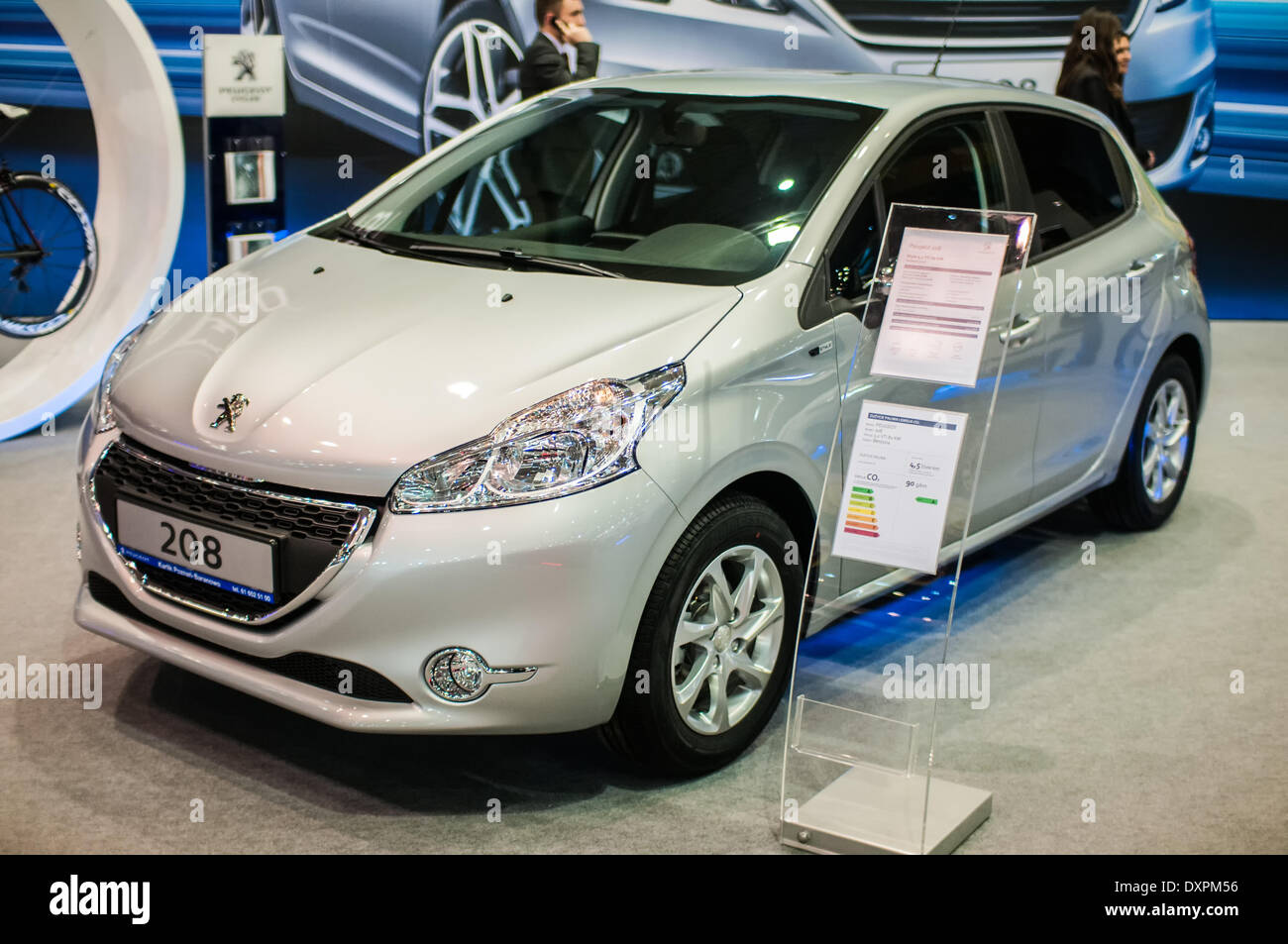 Poznan, Pologne. Mar 27, 2014. Poznan Motor Show est le plus grand événement juste en Pologne, l'industrie automobile, organisé chaque année par la foire internationale. Sur l'image Peugeot 208. Credit : Lukas Juszczak/Alamy Live News Banque D'Images