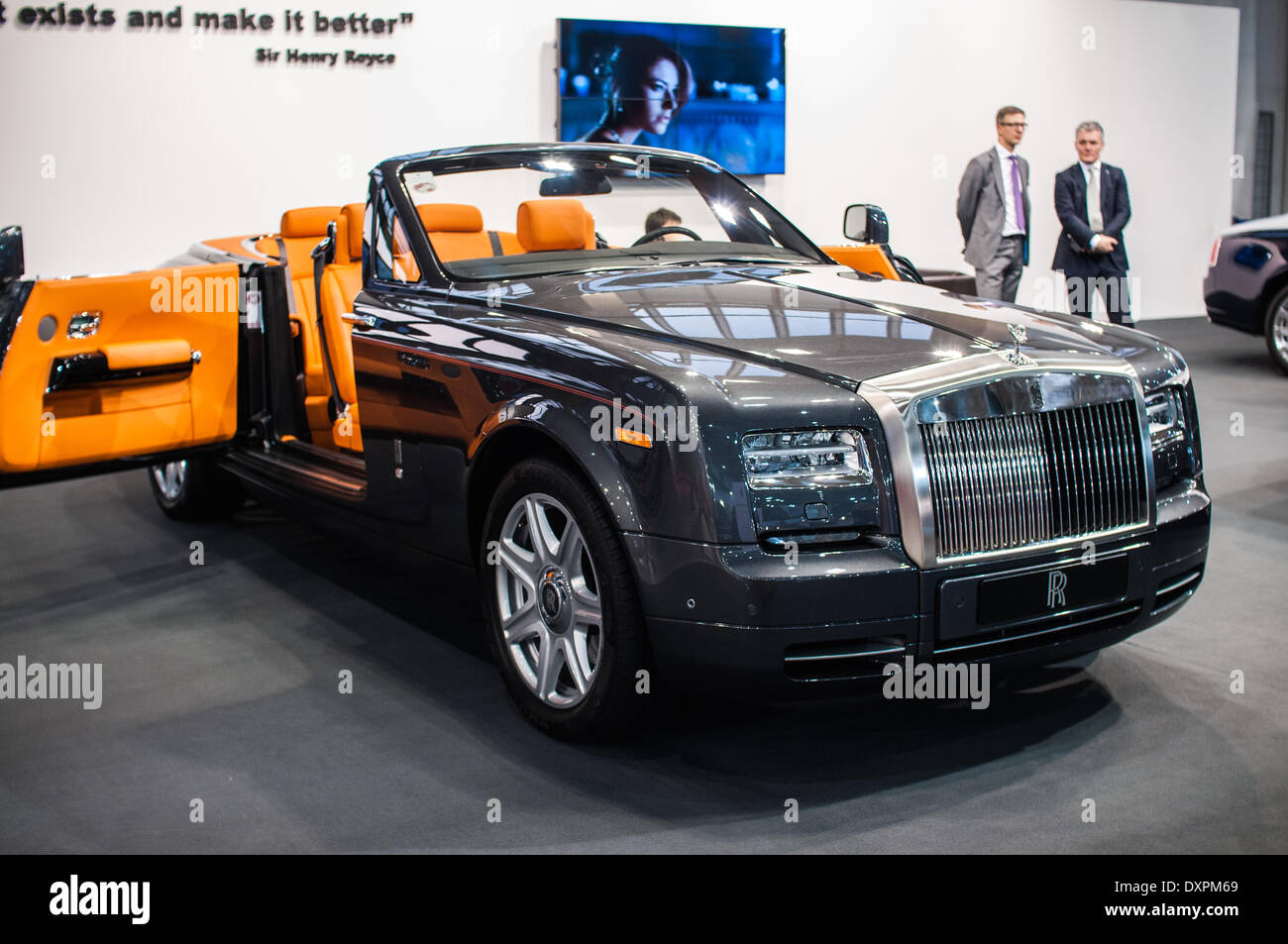 Poznan, Pologne. Mar 27, 2014. Poznan Motor Show est le plus grand événement juste en Pologne, l'industrie automobile, organisé chaque année par la foire internationale. Sur la photo Rolls-Royce Wraith convertible. Credit : Lukas Juszczak/Alamy Live News Banque D'Images