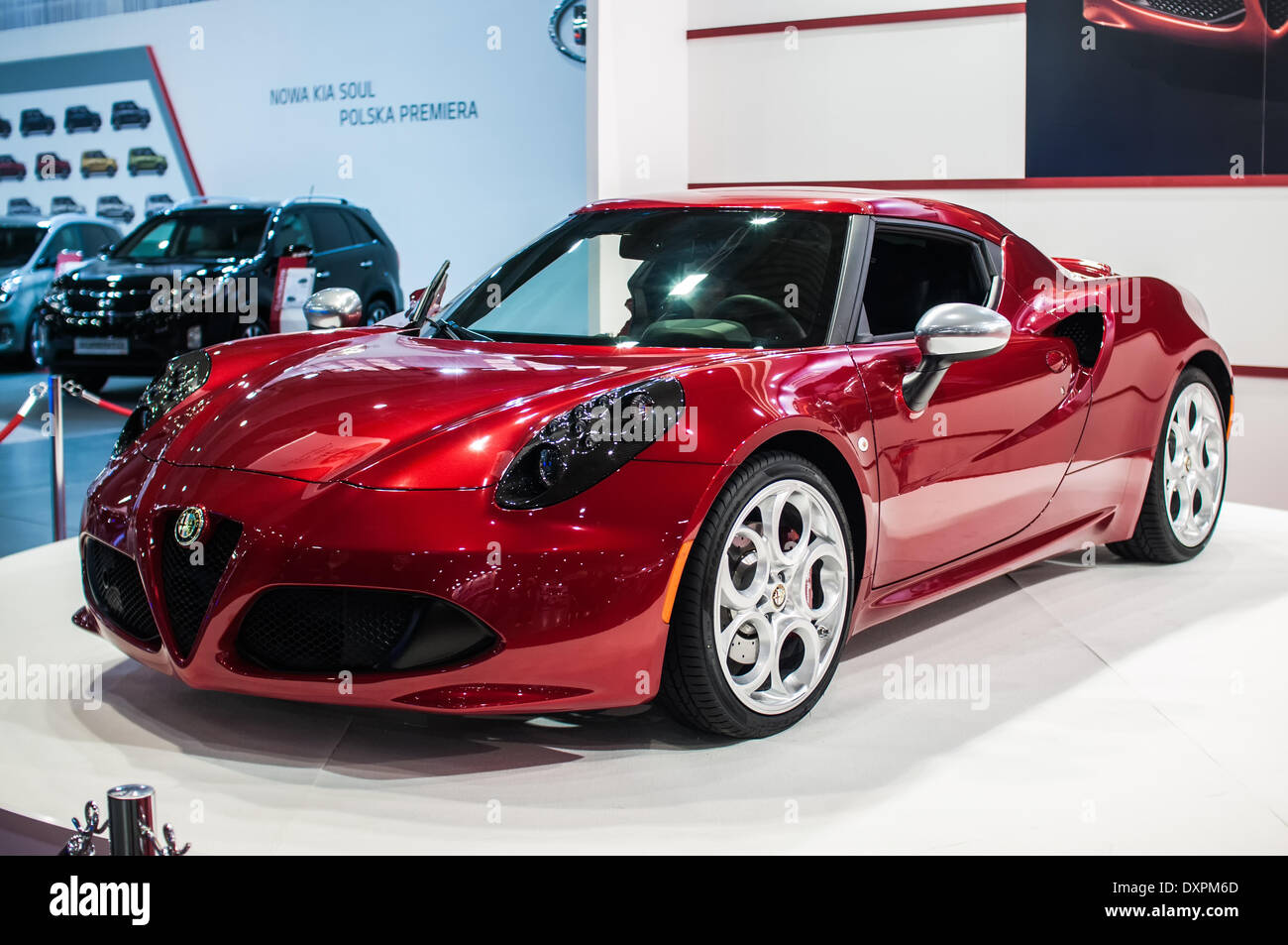 Poznan, Pologne. Mar 27, 2014. Poznan Motor Show est le plus grand événement juste en Pologne, l'industrie automobile, organisé chaque année par la foire internationale. Sur la photo l'Alfa Romeo 4C. Credit : Lukas Juszczak/Alamy Live News Banque D'Images