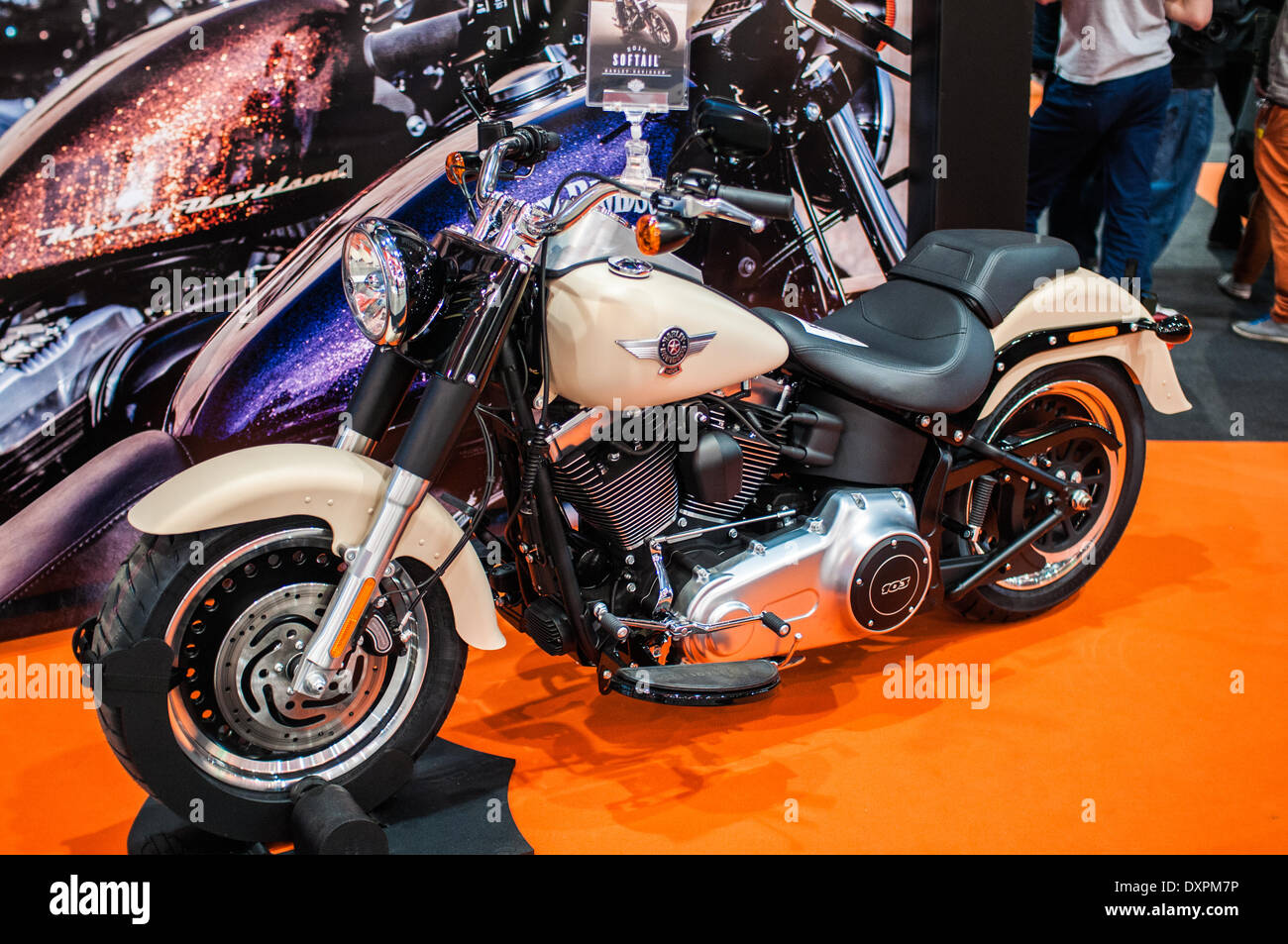 Poznan, Pologne. Mar 27, 2014. Poznan Motor Show est le plus grand événement juste en Pologne, l'industrie automobile, organisé chaque année par la foire internationale. Sur la photo de Harley Davidson fat boy spécial. Credit : Lukas Juszczak/Alamy Live News Banque D'Images