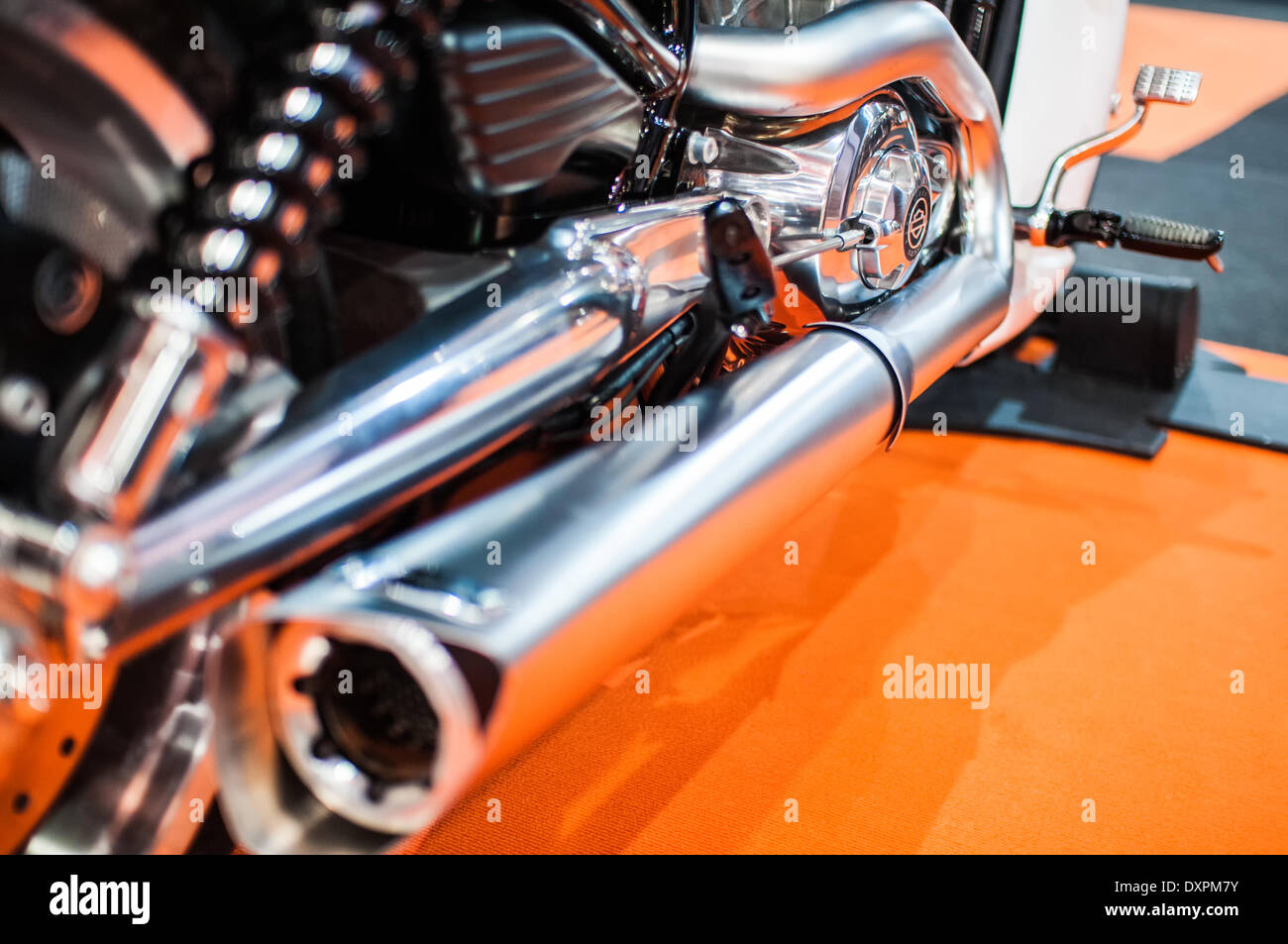 Poznan, Pologne. Mar 27, 2014. Poznan Motor Show est le plus grand événement juste en Pologne, l'industrie automobile, organisé chaque année par la foire internationale. Sur la photo de Harley Davidson V-Rod Muscle. Credit : Lukas Juszczak/Alamy Live News Banque D'Images