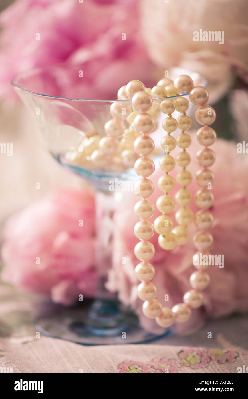 Perles en verre rose champagne Banque D'Images
