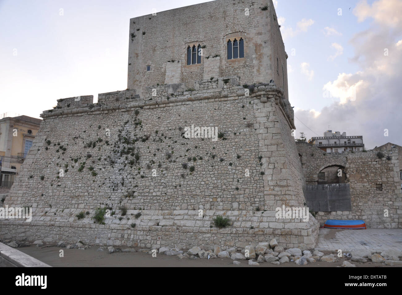La tour du Xvème siècle Cabrera au Pozzallo, Sicile Banque D'Images