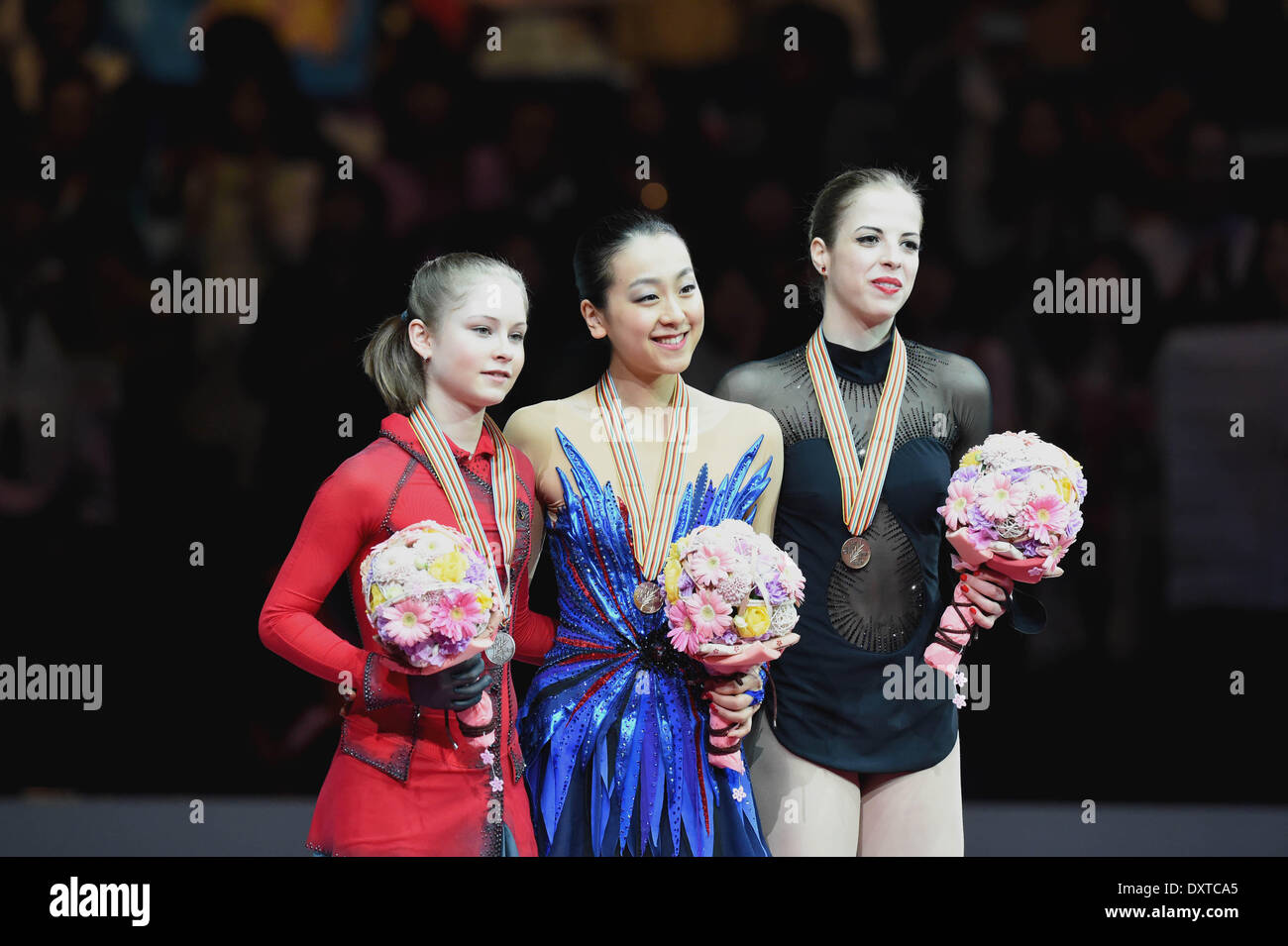 Saitama, Japon. Mar 29, 2014. Julia Lipnitskaia (RUS), Mao Asada (JPN), Carolina Kostner (ITA) Figure Skating : (de G à D) Deuxième placé Julia Lipnitskaia gagnant de la Russie, Mao Asada du Japon, et 3ème placé Carolina Kostner posent pour des photos de l'Italie dans la cérémonie pour le Women's patinage libre au Saitama Super Arena au cours de l'ISU World Figure Skating Championship à Saitama, Japon . Credit : Hitoshi Mochizuki/AFLO/Alamy Live News Banque D'Images