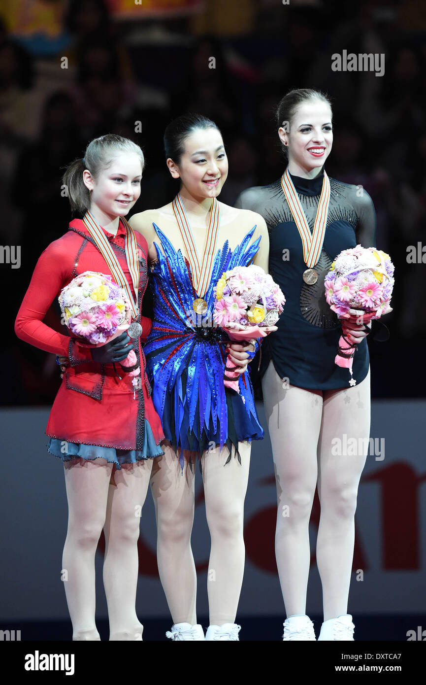 Saitama, Japon. Mar 29, 2014. Julia Lipnitskaia (RUS), Mao Asada (JPN), Carolina Kostner (ITA) Figure Skating : (de G à D) Deuxième placé Julia Lipnitskaia gagnant de la Russie, Mao Asada du Japon, et 3ème placé Carolina Kostner posent pour des photos de l'Italie dans la cérémonie pour le Women's patinage libre au Saitama Super Arena au cours de l'ISU World Figure Skating Championship à Saitama, Japon . Credit : Hitoshi Mochizuki/AFLO/Alamy Live News Banque D'Images