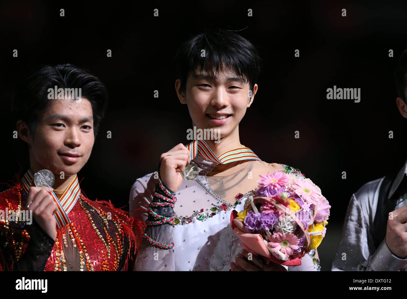 Saitama, Japon. Mar 28, 2014. (L-R) Tatsuki Machida, Yuzuru Hanyu (JPN) Figure Skating : (de G à D) 2ème placé Tatsuki Machida et Yuzuru Hanyu Gagnant du Japon posent pour des photos de la cérémonie pour le patinage libre au Saitama Super Arena au cours de l'ISU World Figure Skating Championship à Saitama, Japon . © Hitoshi Mochizuki/AFLO/Alamy Live News Banque D'Images