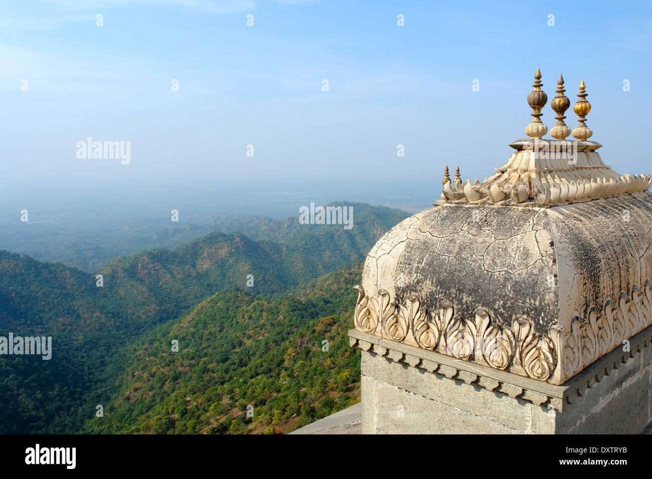 Paysage autour de Kumbhalgarh situé dans le Rajasthan, Inde Banque D'Images