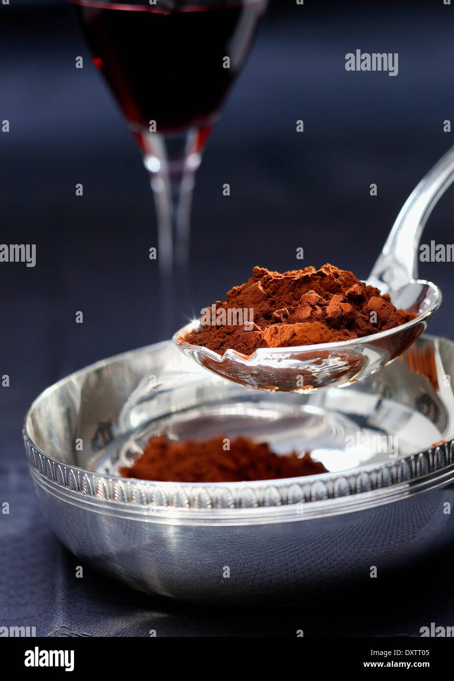 Le cacao et le vin rouge Banque D'Images