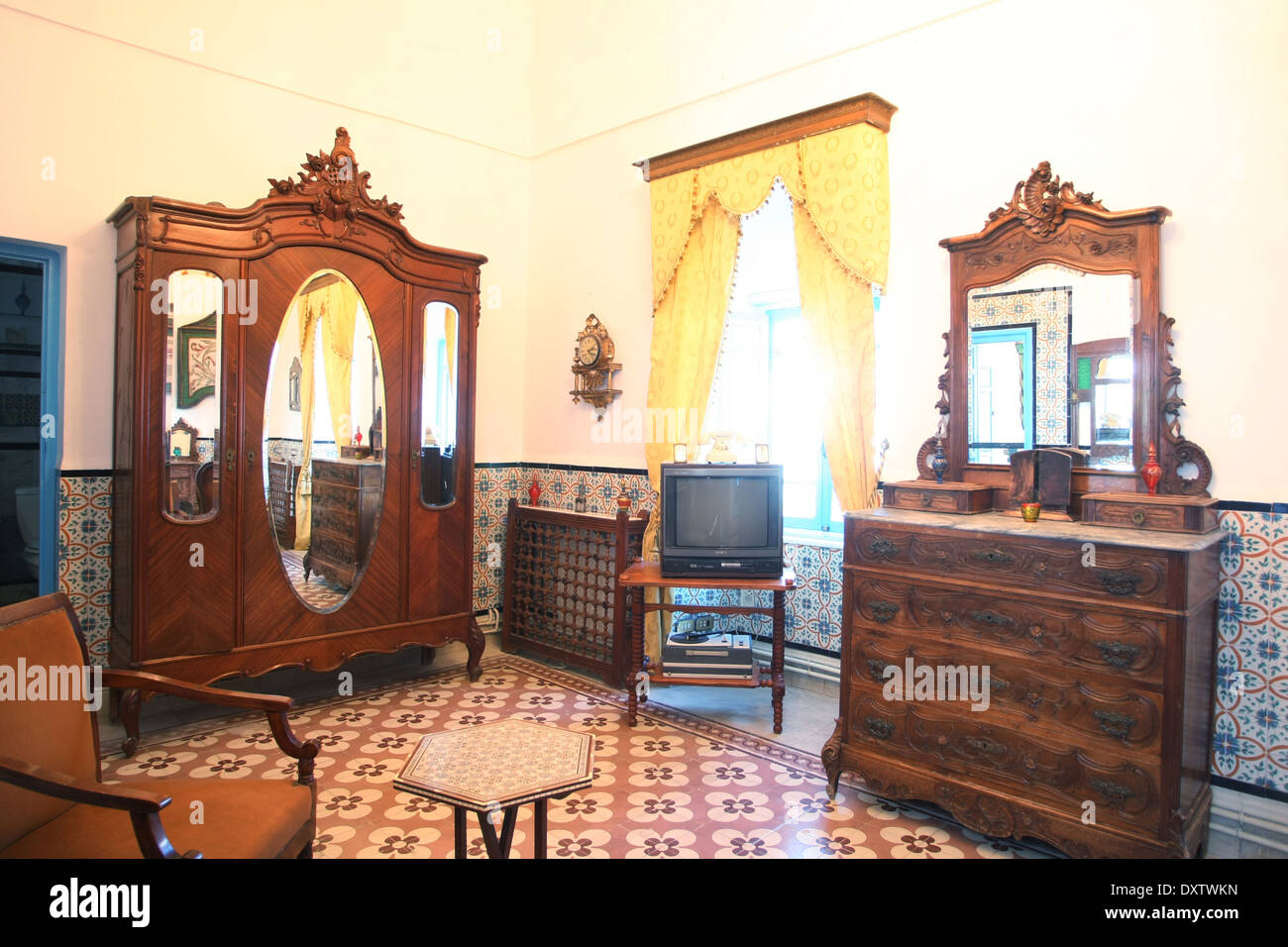 Une pièce à l'intérieur El Annabi house, une résidence typique de Sidi Bou Said,Tunisie. Banque D'Images