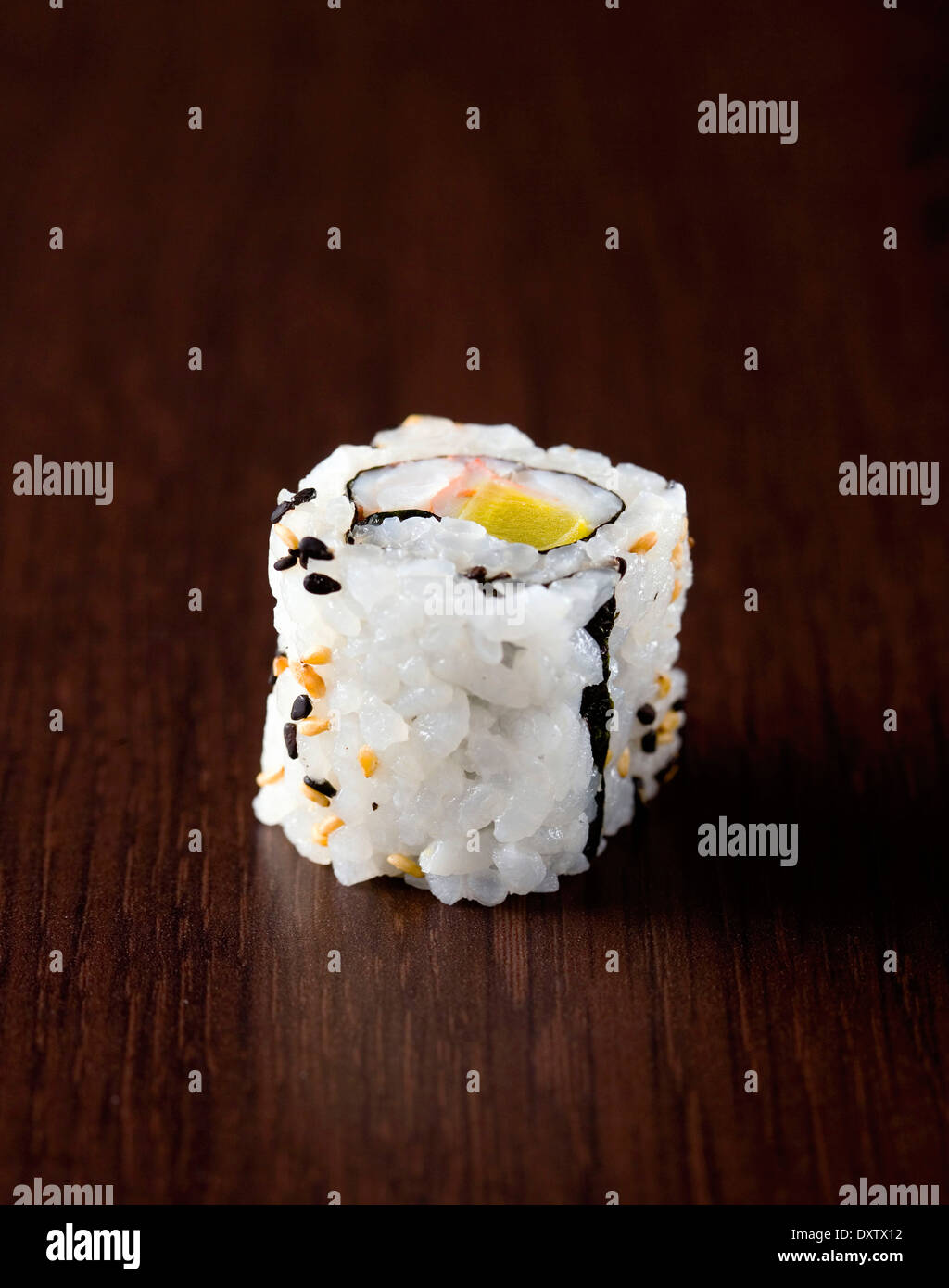 Radis mariné makis californiens Banque D'Images