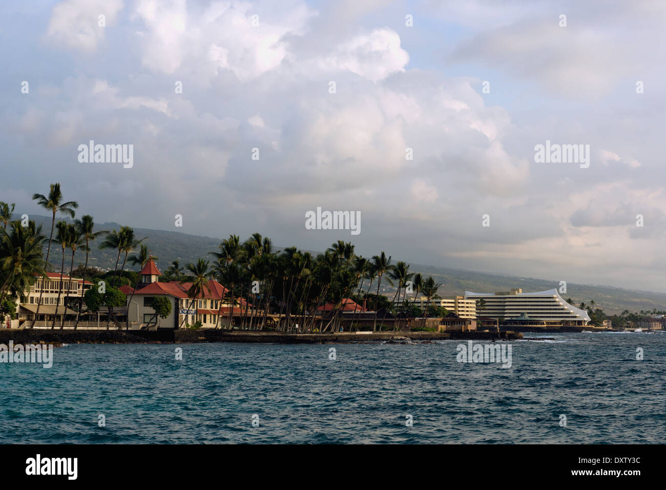 Bateau de croisière dans le port ; l'île de Kona, Hawaii, Hawaii, United States of America Banque D'Images