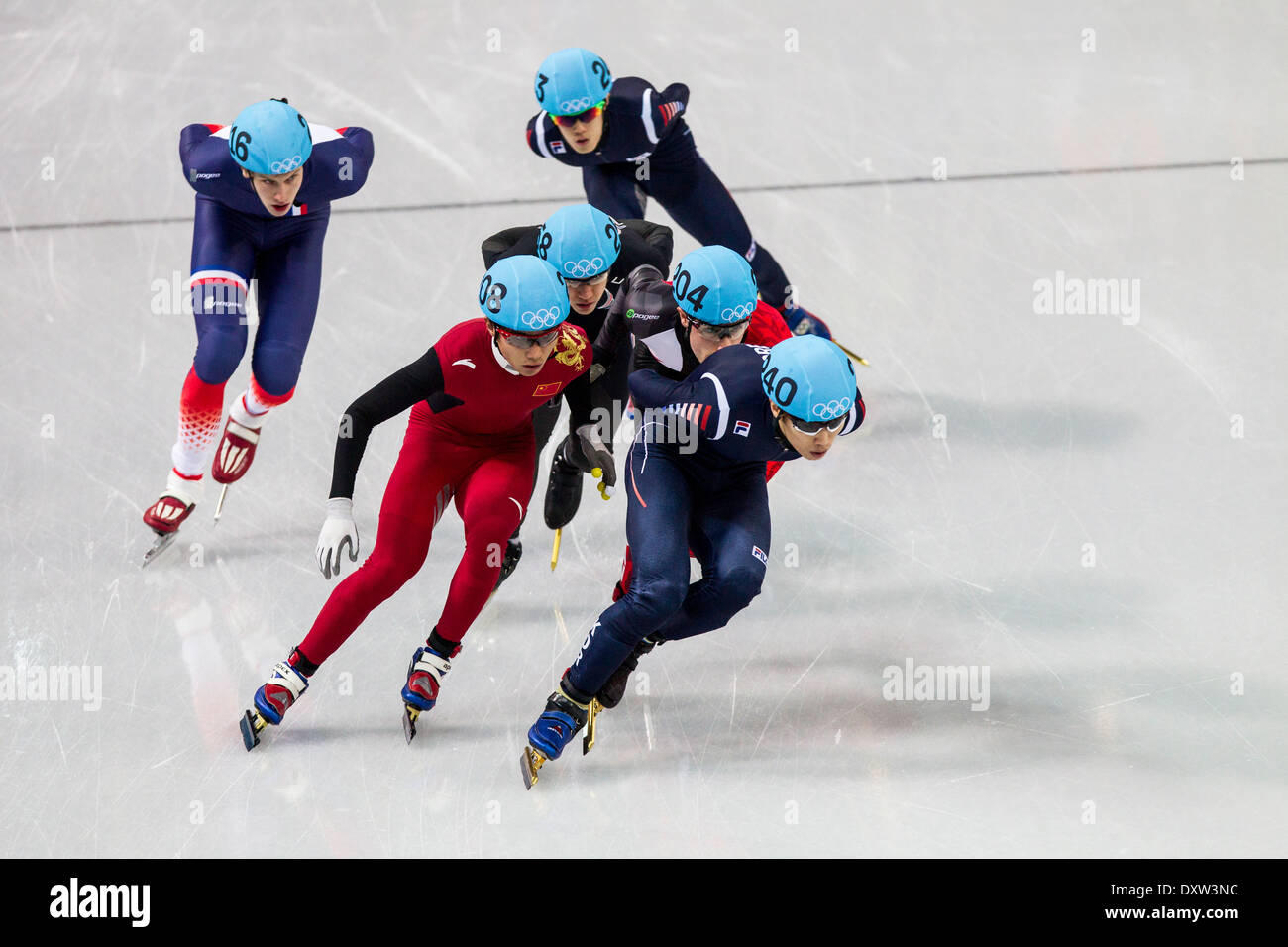 La concurrence dans le courte piste hommes demi-finales du 1 500 m aux Jeux Olympiques d'hiver de Sotchi en 2014, Banque D'Images