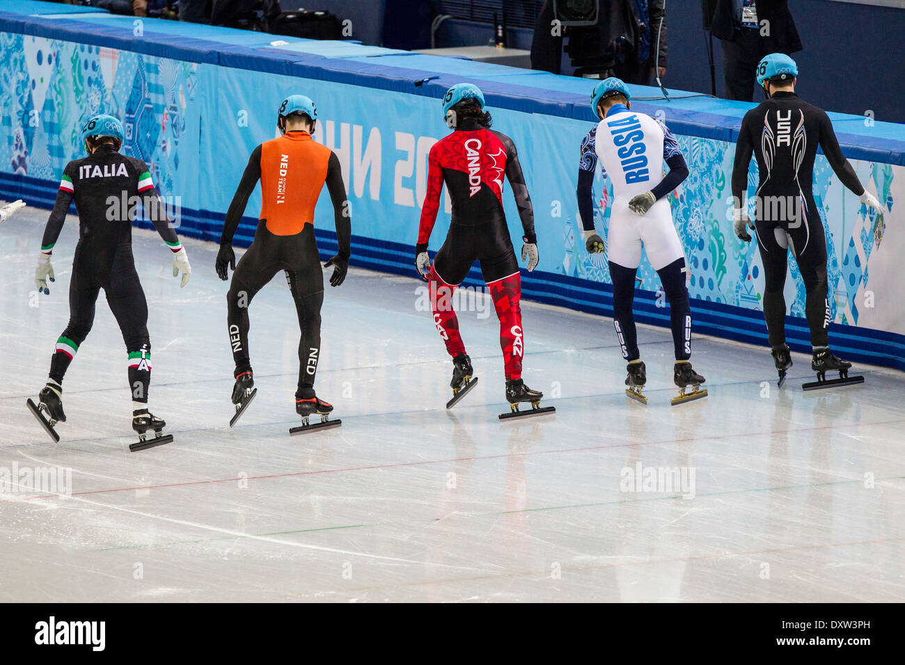 Début de la courte piste de 1500m 3 demi-finales aux Jeux Olympiques d'hiver de Sotchi en 2014, Banque D'Images