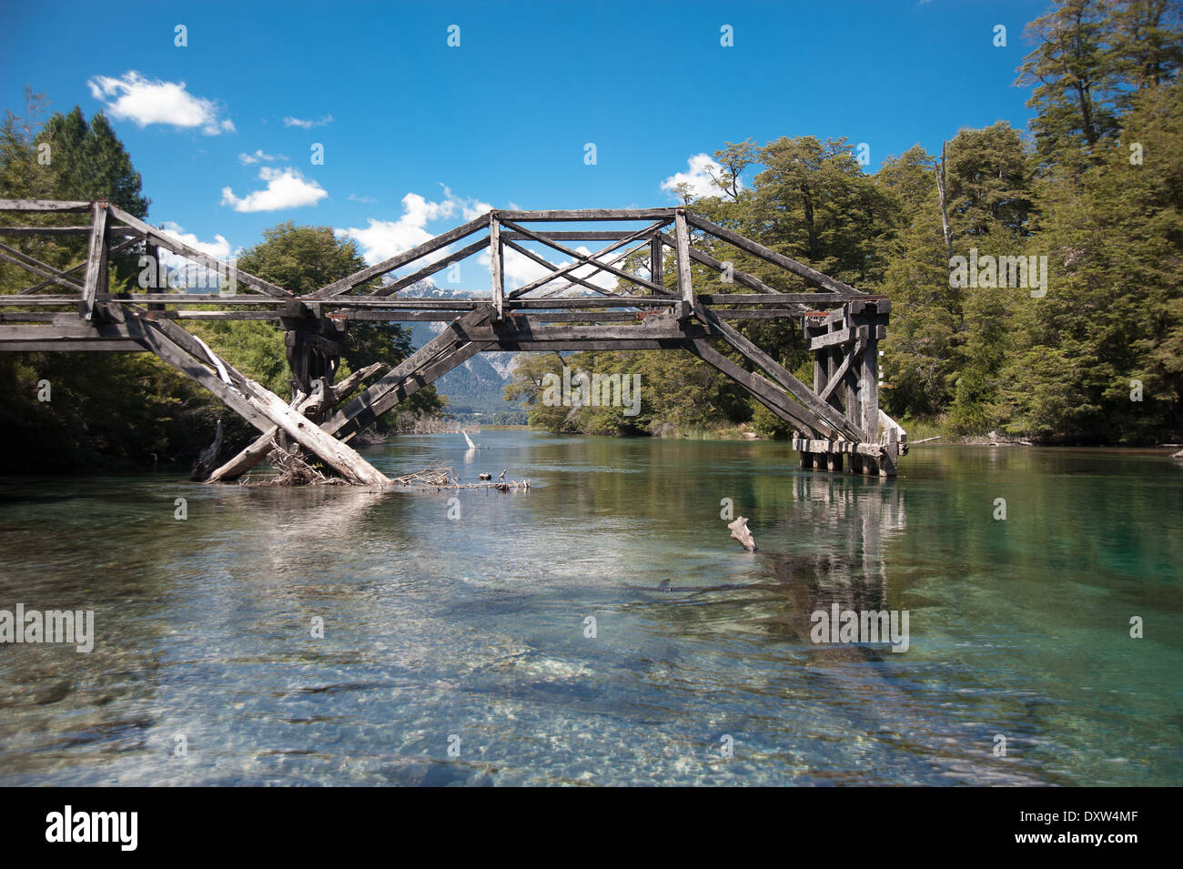 Puente Viejo - Ruta 40- Camino de los Lagos 7 Banque D'Images