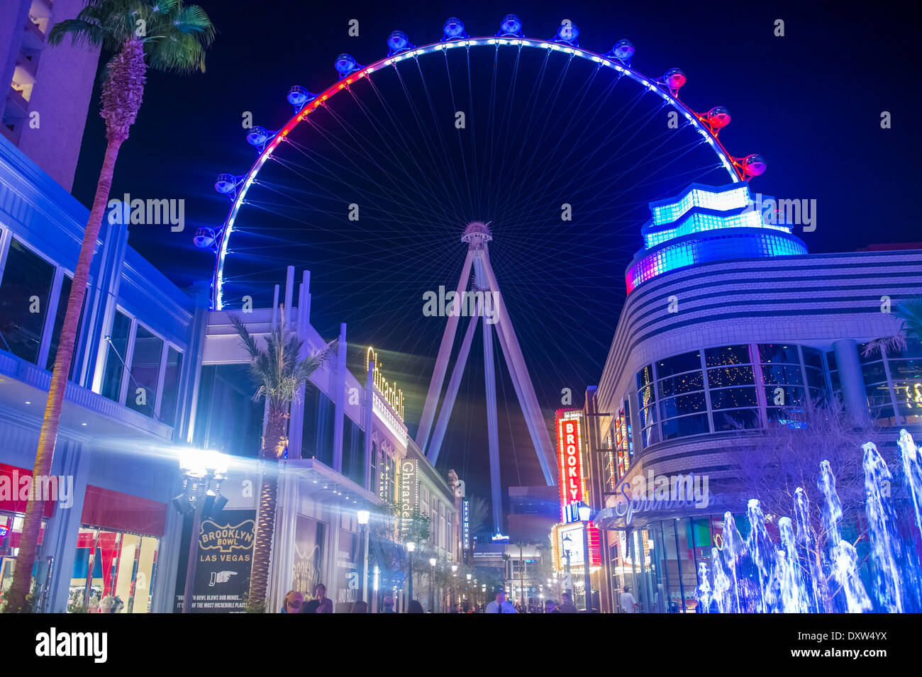 Le Linq, un coin repas et de commerces et High Roller au centre du Strip de Las Vegas Banque D'Images