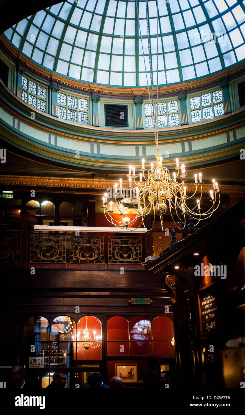 Compter House pub dans City of London, un ancien hall bancaire Banque D'Images