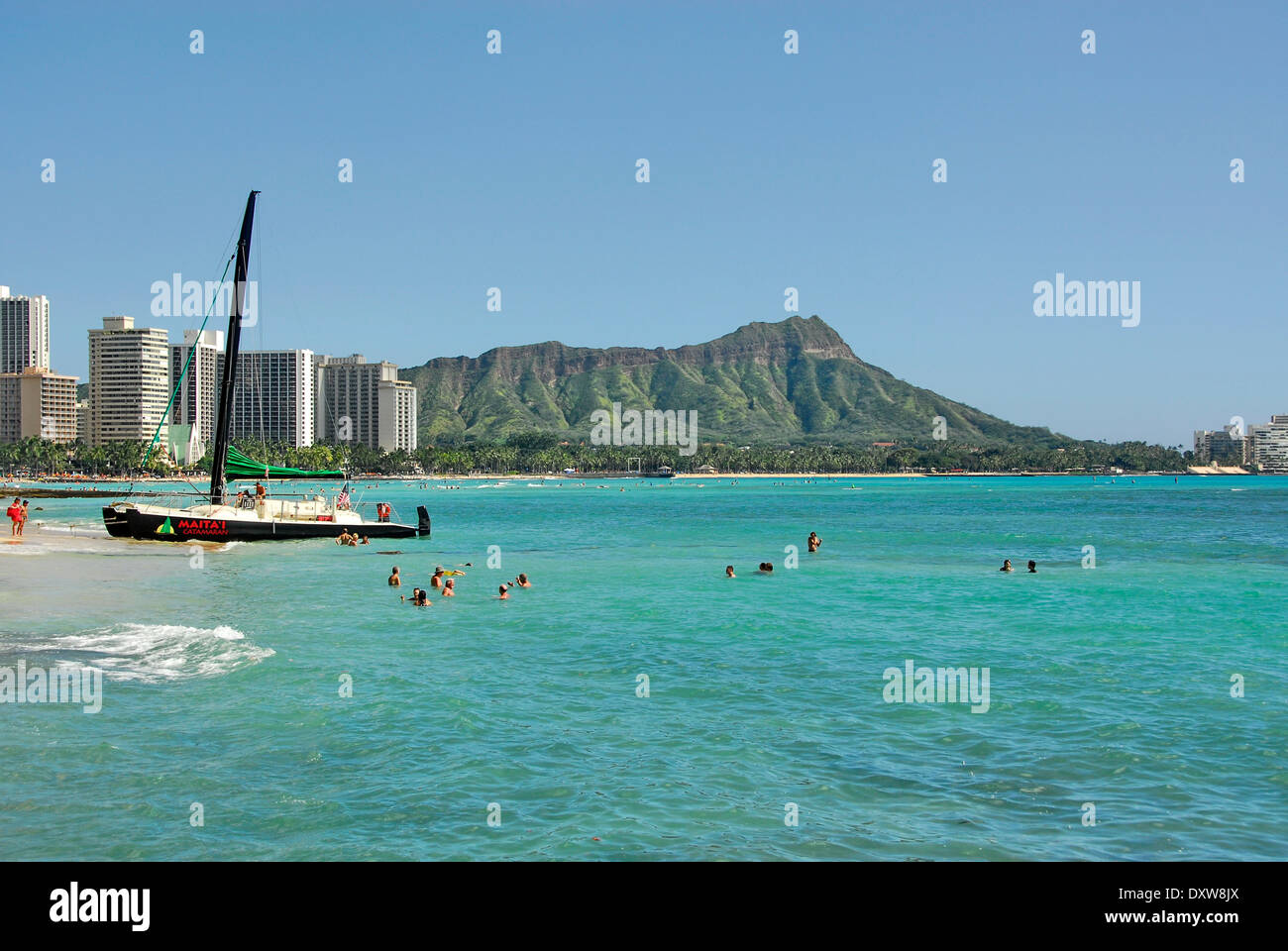 La plage de Waikiki à Honolulu, l'île d'Oahu, dans l'état de New York Banque D'Images