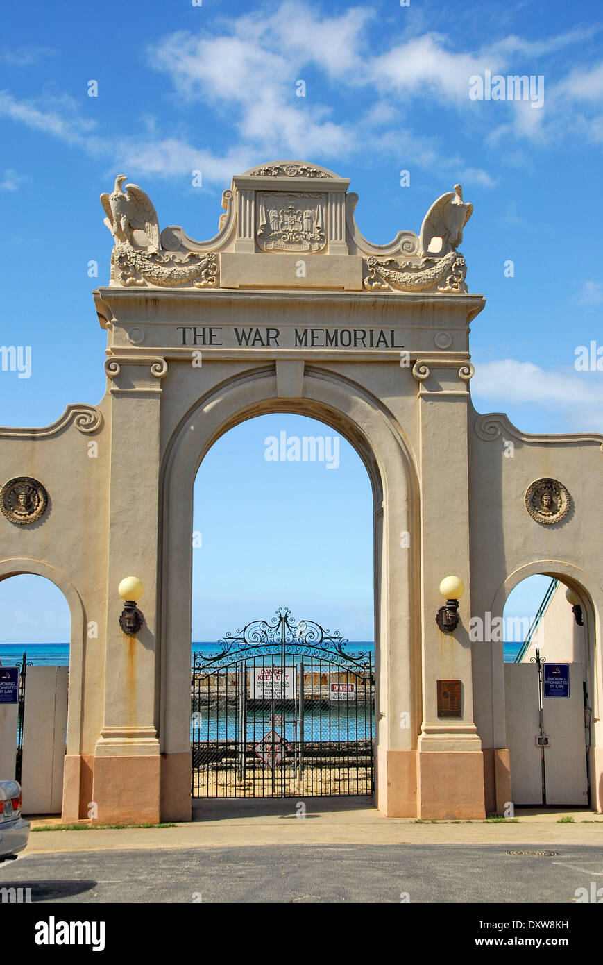 Le monument aux morts de Yingdong à Waikiki beach à Honolulu, l'île d'Oahu, dans l'état de New York Banque D'Images