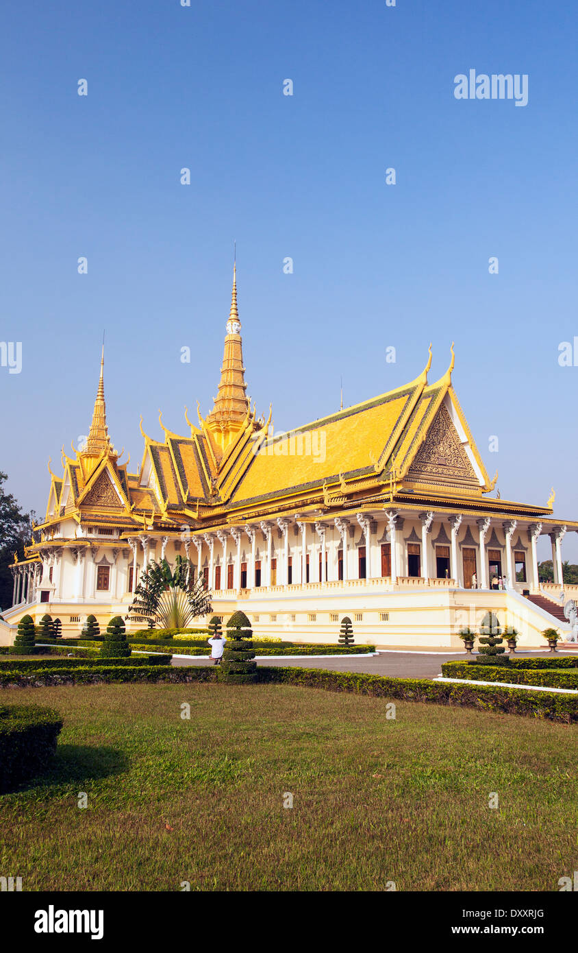 La salle du trône à l'intérieur du complexe du Palais Royal, Phnom Penh, Cambodge Banque D'Images