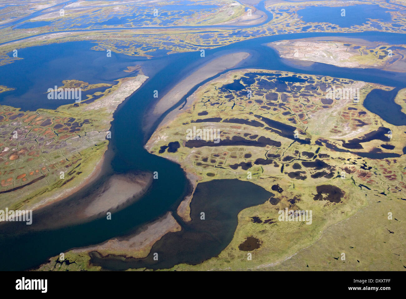 Vue aérienne de l'Arctique de l'Alaska, paysage arctique River Wilderness Banque D'Images