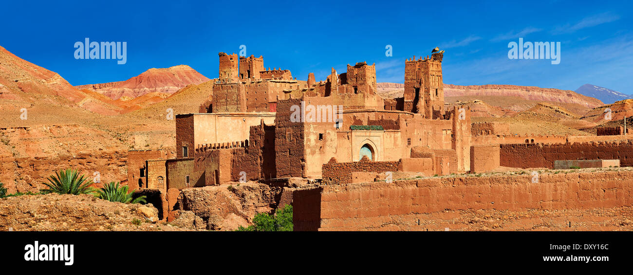 La Kasbah de Glaoui du Tamedaght dans l'Ounilla valley dans les contreforts des montagnes de l'Altas, Tamedaght, Maroc Banque D'Images