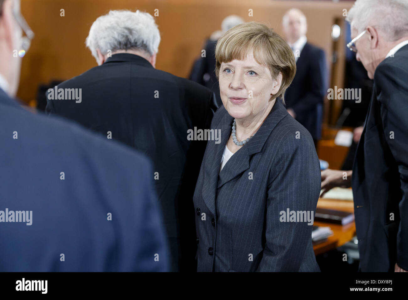 Berlin, Allemagne. 1er avril 2014. Rencontre avec la Chancelière Merkel Ministre Présidents des pays de l'amendement de la loi sur les énergies renouvelables avec la participation de Sigmar Gabriel (SPD), Ministre allemand de l'économie et de l'énergie et le président de l'Agence fédérale des réseaux, Jochen Hohmann suivie d'une conférence de presse conjointe à la chancellerie à Berlin./Photo : la chancelière allemande Angela Merkel (CDU) Credit : Reynaldo Paganelli/NurPhoto ZUMAPRESS.com/Alamy/Live News Banque D'Images