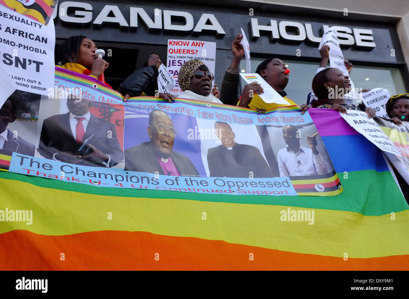Les droits des homosexuels à l'extérieur de l'Ouganda démontre House, Trafalgar Square, Londres Banque D'Images