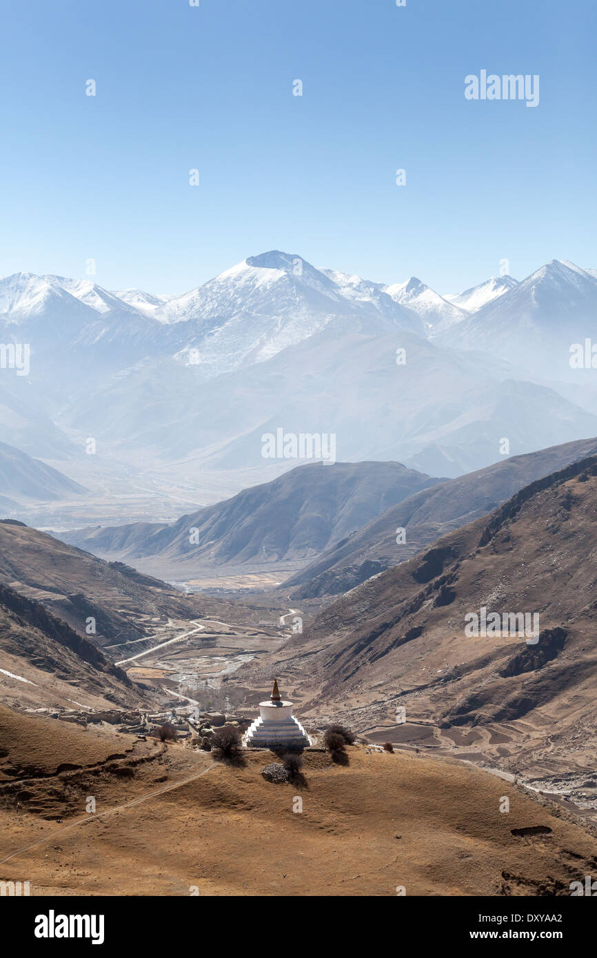 Vue de Drak Yerpa au Tibet Banque D'Images