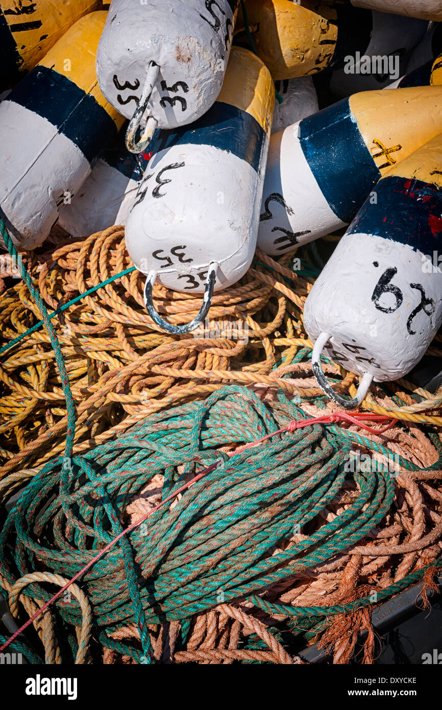 Les flotteurs et la corde pour la pêche au homard dans la région de North Rustico, Prince Edward Island, Canada. Banque D'Images