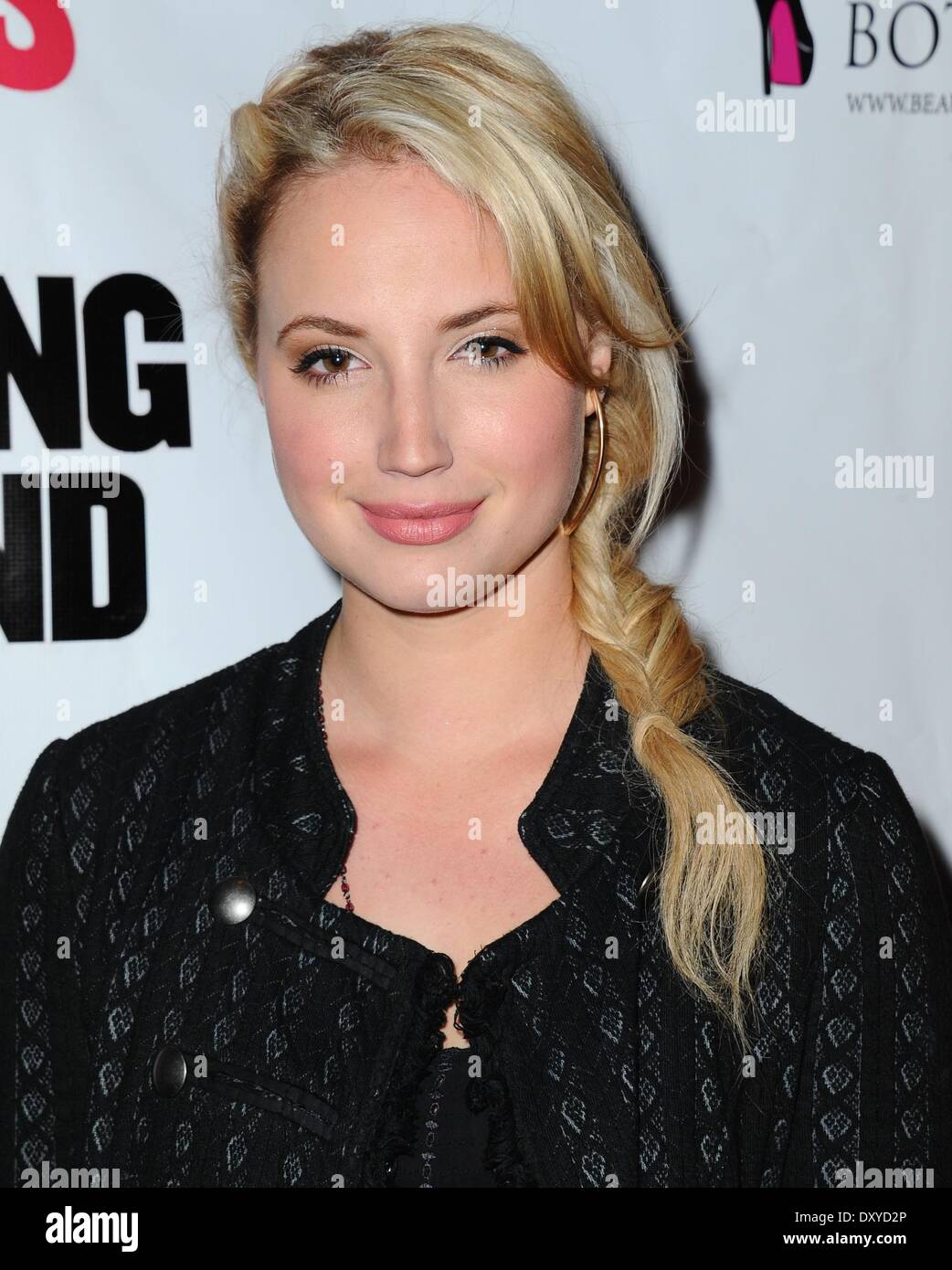Los Angeles, CA, USA. 1er avril 2014. Molly McCook aux arrivées de 10 RÈGLES POUR UN Sommeil autour de Premiere, le Grauman's Egyptian Theatre, Los Angeles, CA le 1er avril 2014. Credit : Dee Cercone/Everett Collection/Alamy Live News Banque D'Images