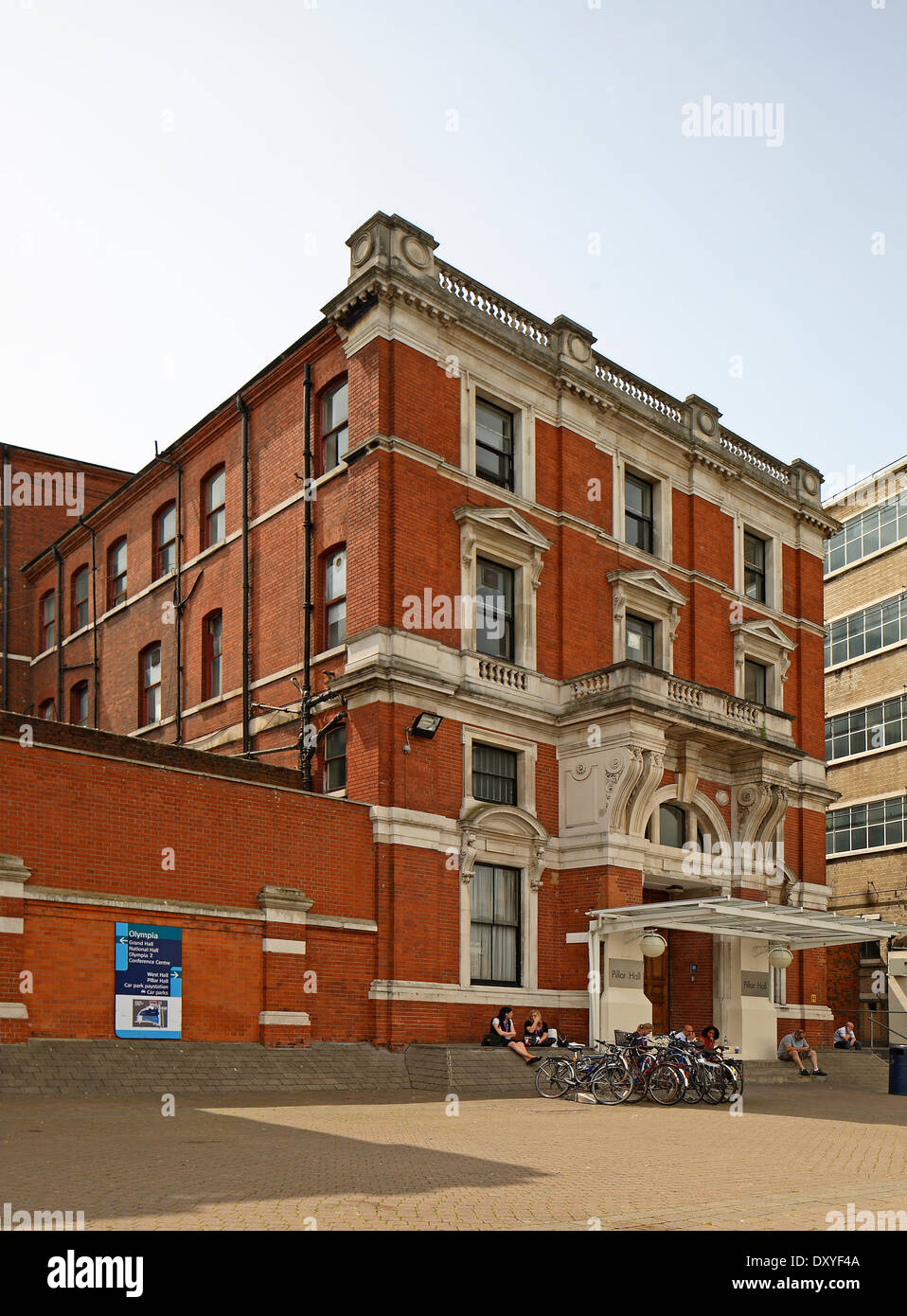 Kensington Olympia, Londres, Royaume-Uni. Architecte : Collado Collins, 2012. Pilier Hall à Kensington Olympia. Banque D'Images