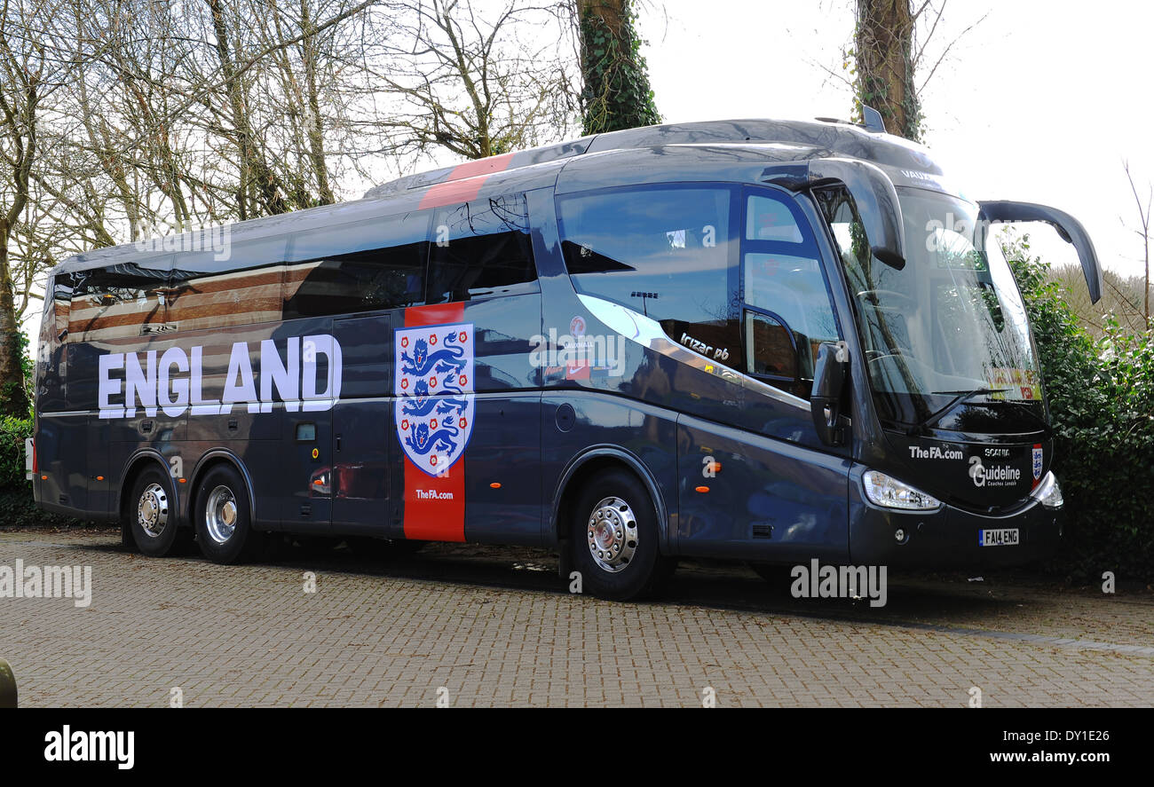 Bus de l'équipe de football de l'Angleterre, Royaume-Uni Banque D'Images