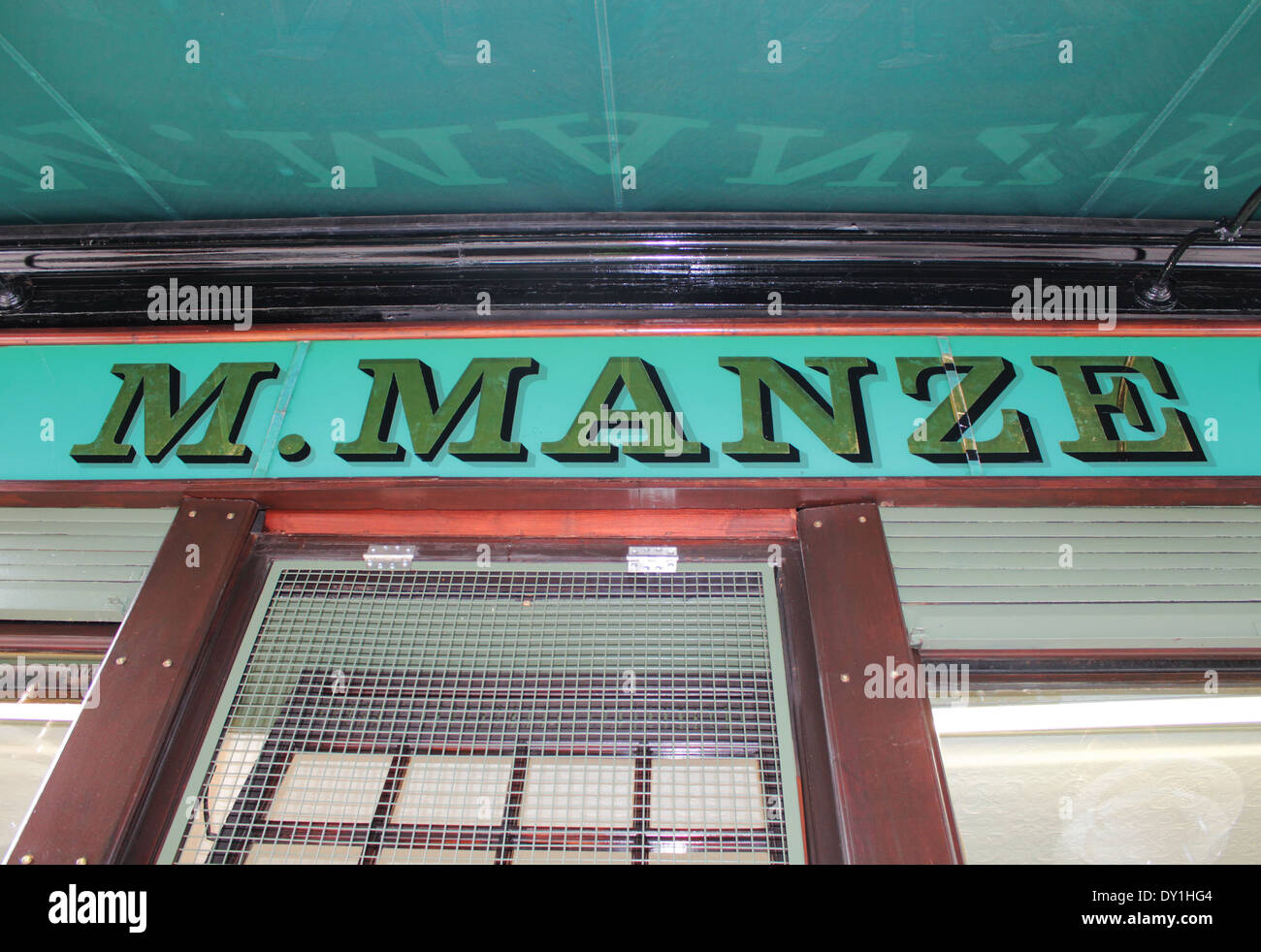 M. Manze, Eel Pie house boutique, Southwark, London, UK. Banque D'Images