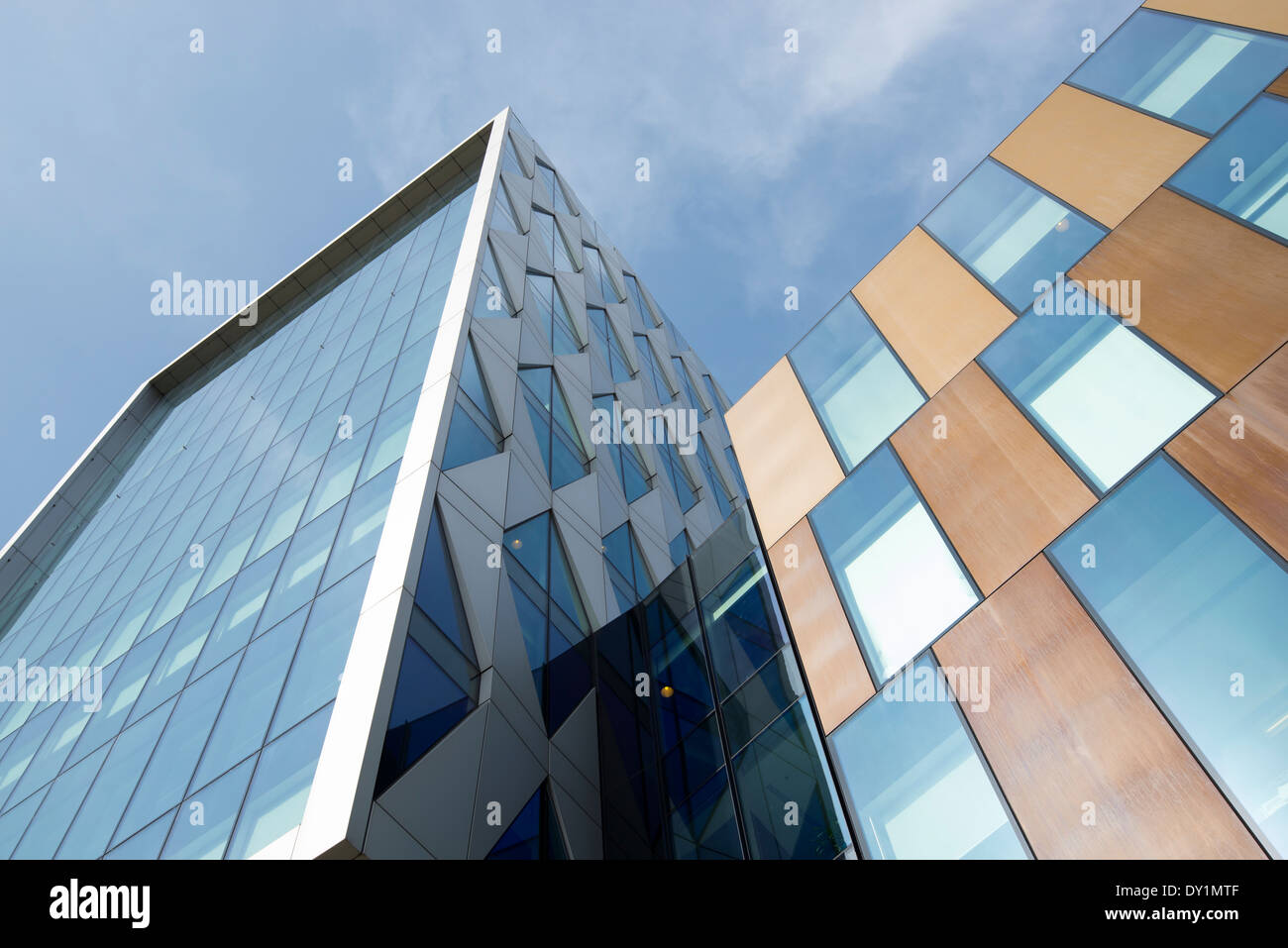 Les bâtiments en verre moderne Media City à Salford Quays, Manchester England UK Banque D'Images